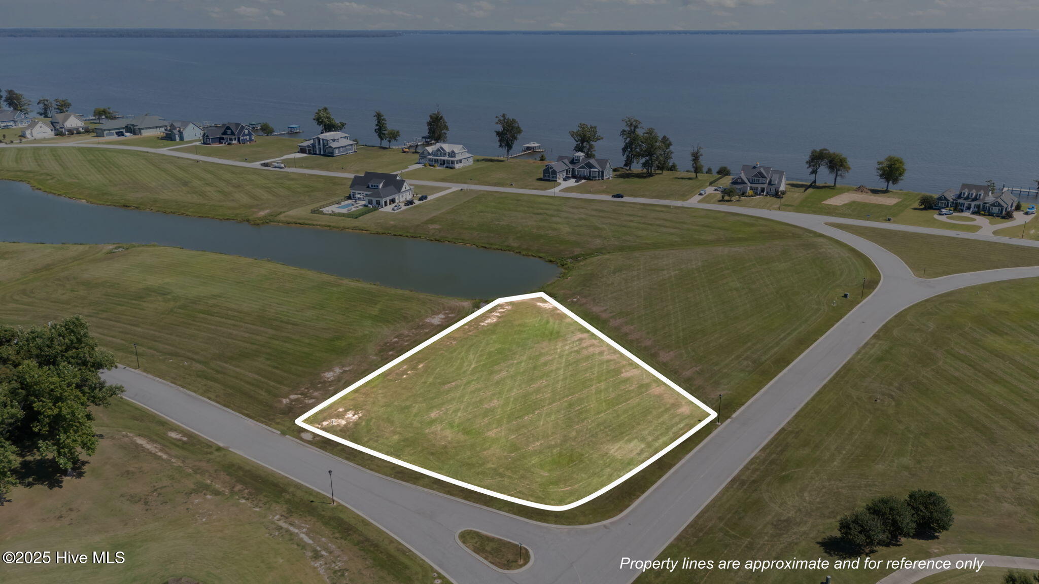 102 70 Majestic Circle