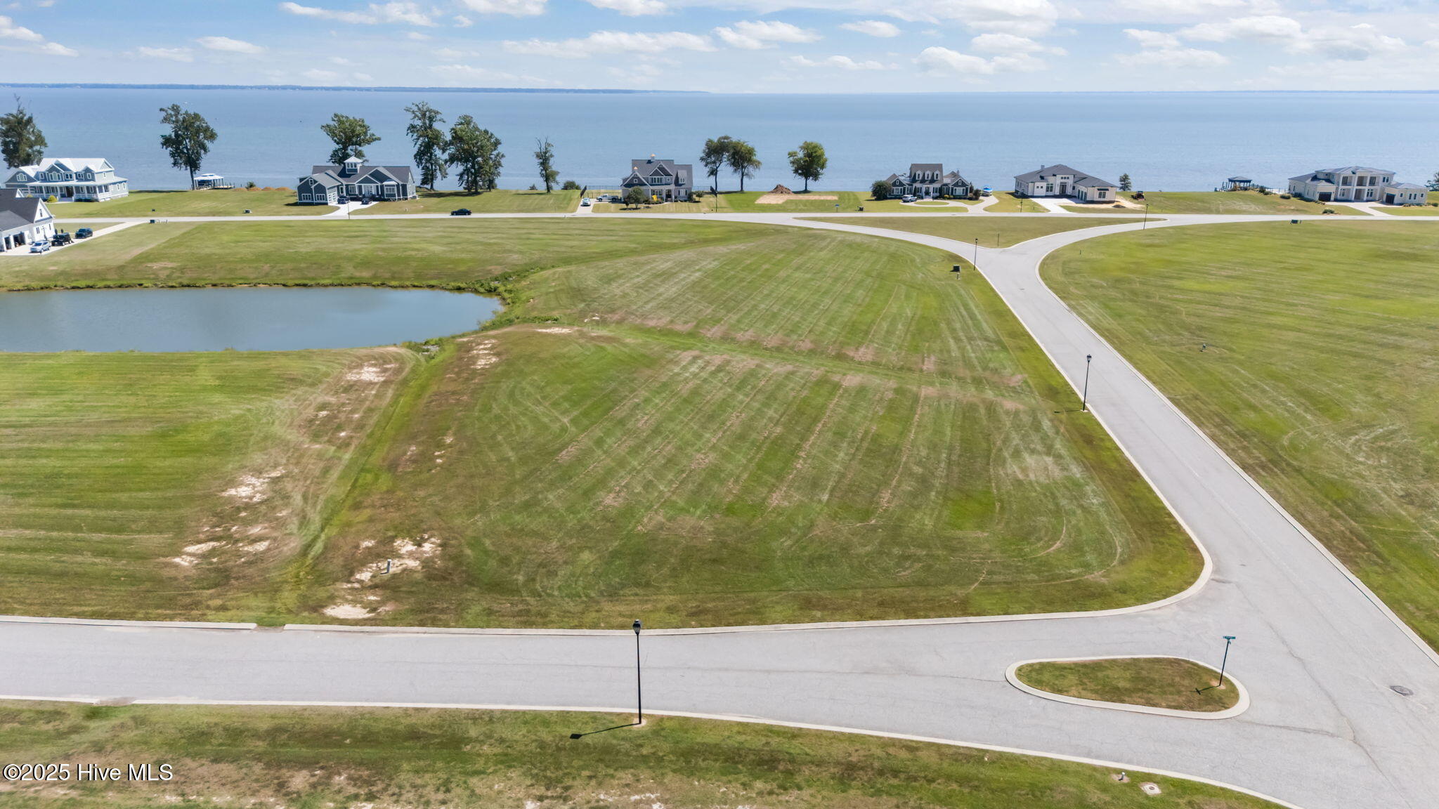 102 70 Majestic Circle