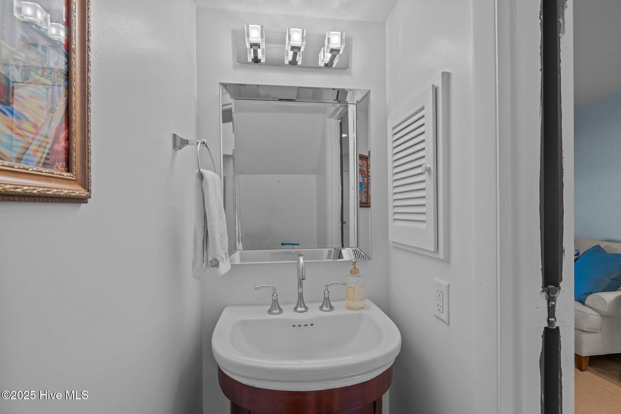 130 Salter Path Road, Q83