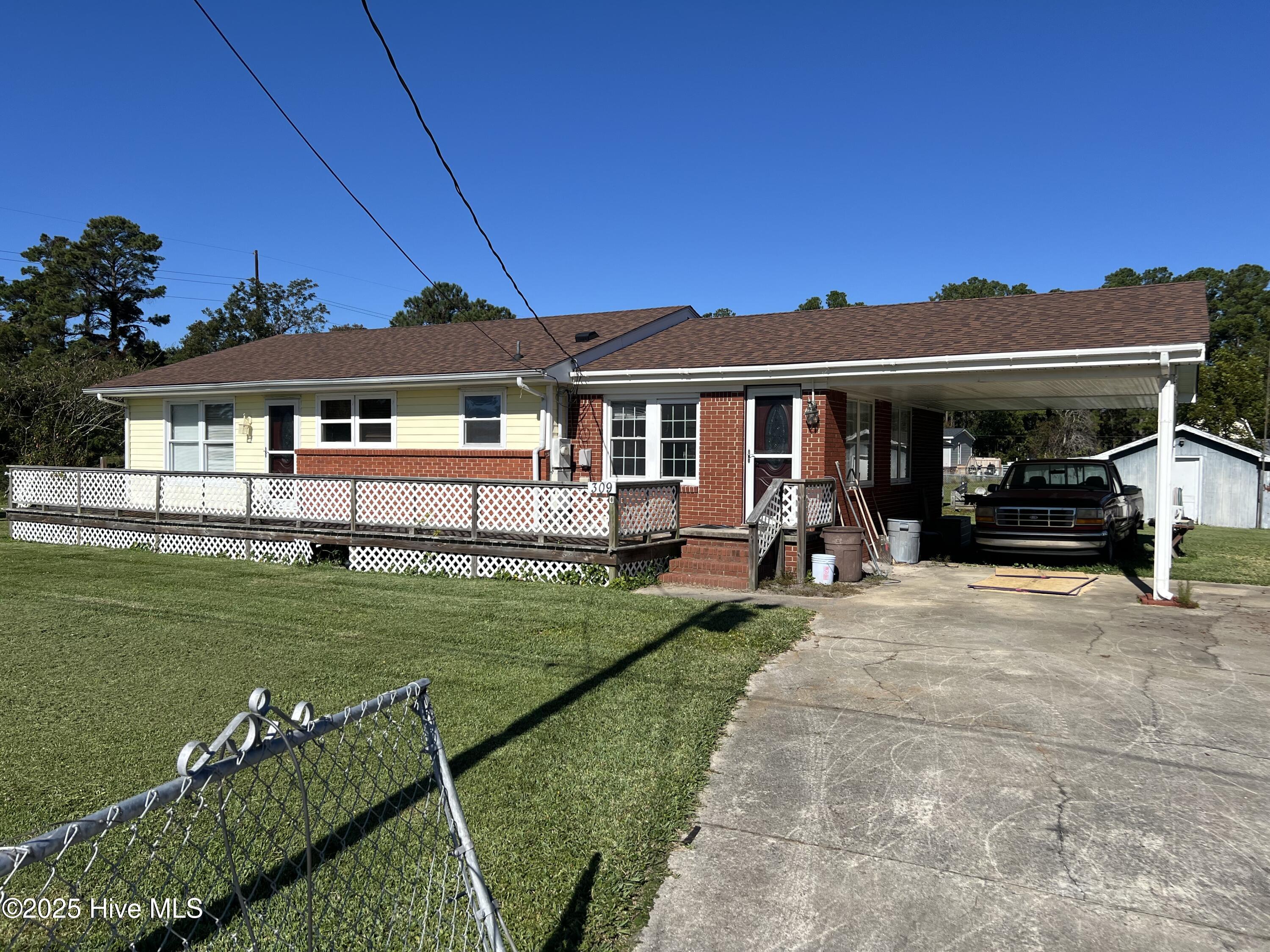 309 Mcdaniel Drive, Beaufort