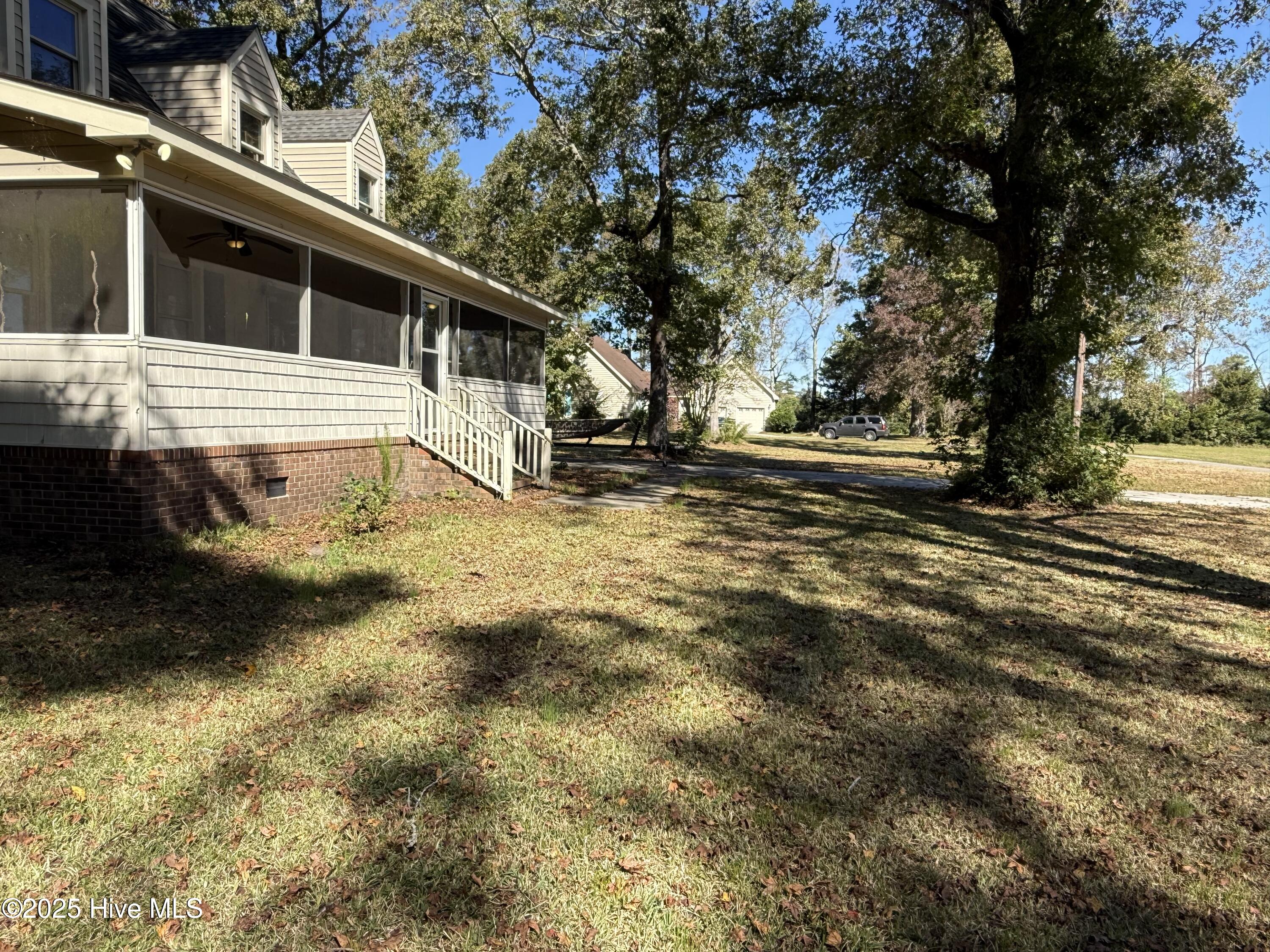 153 Kelly Drive