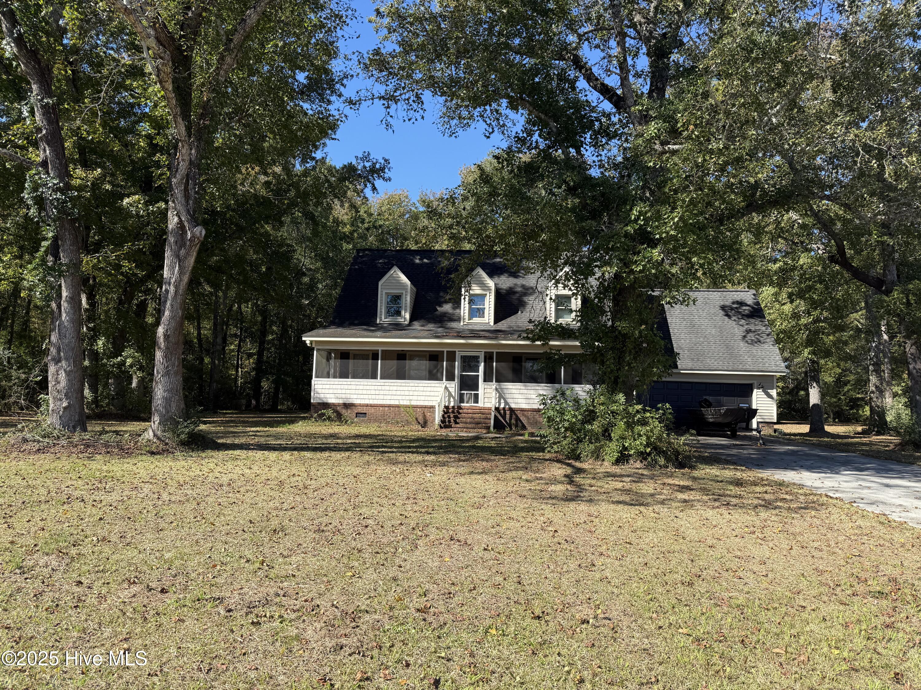 153 Kelly Drive