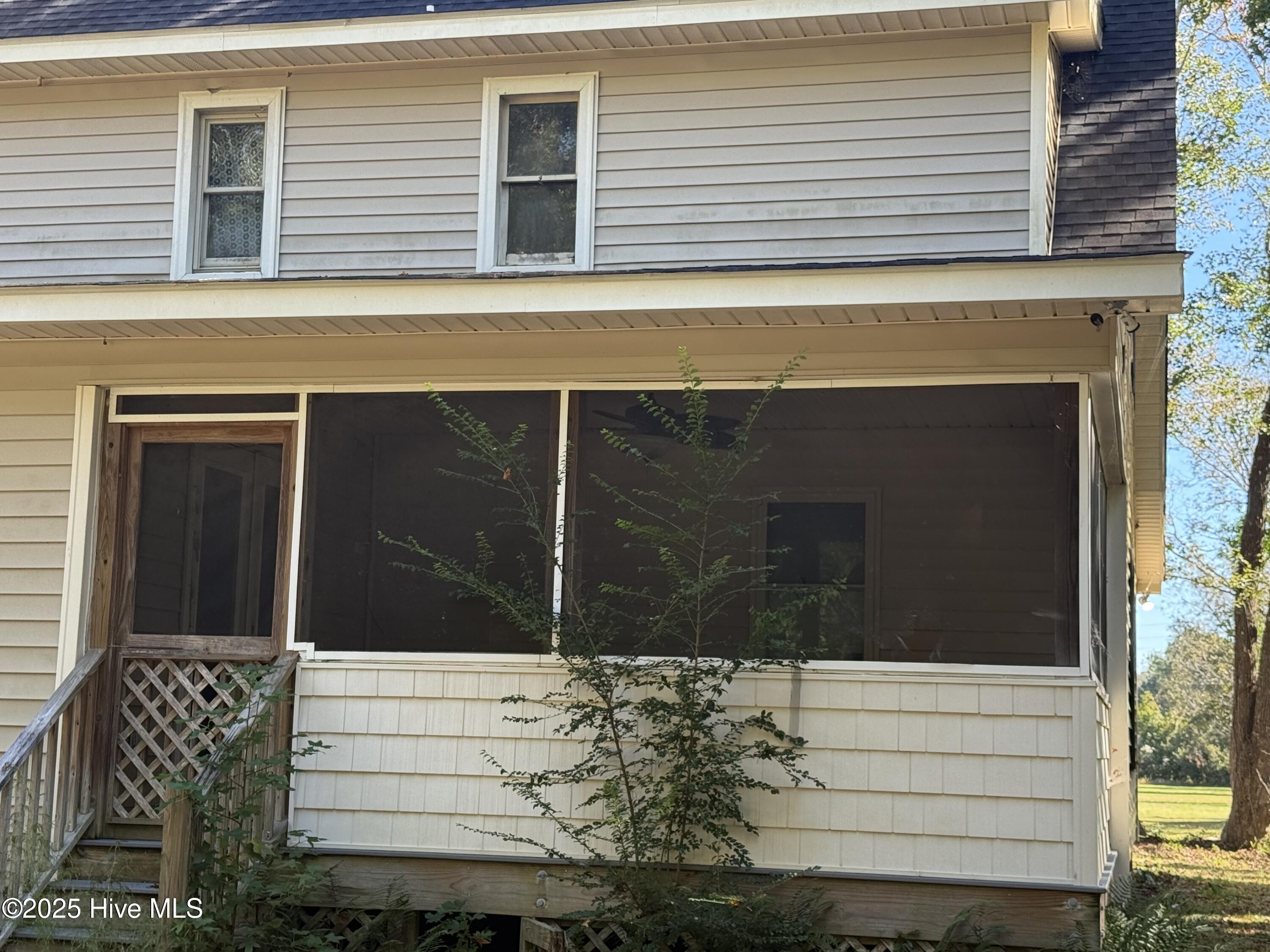 153 Kelly Drive