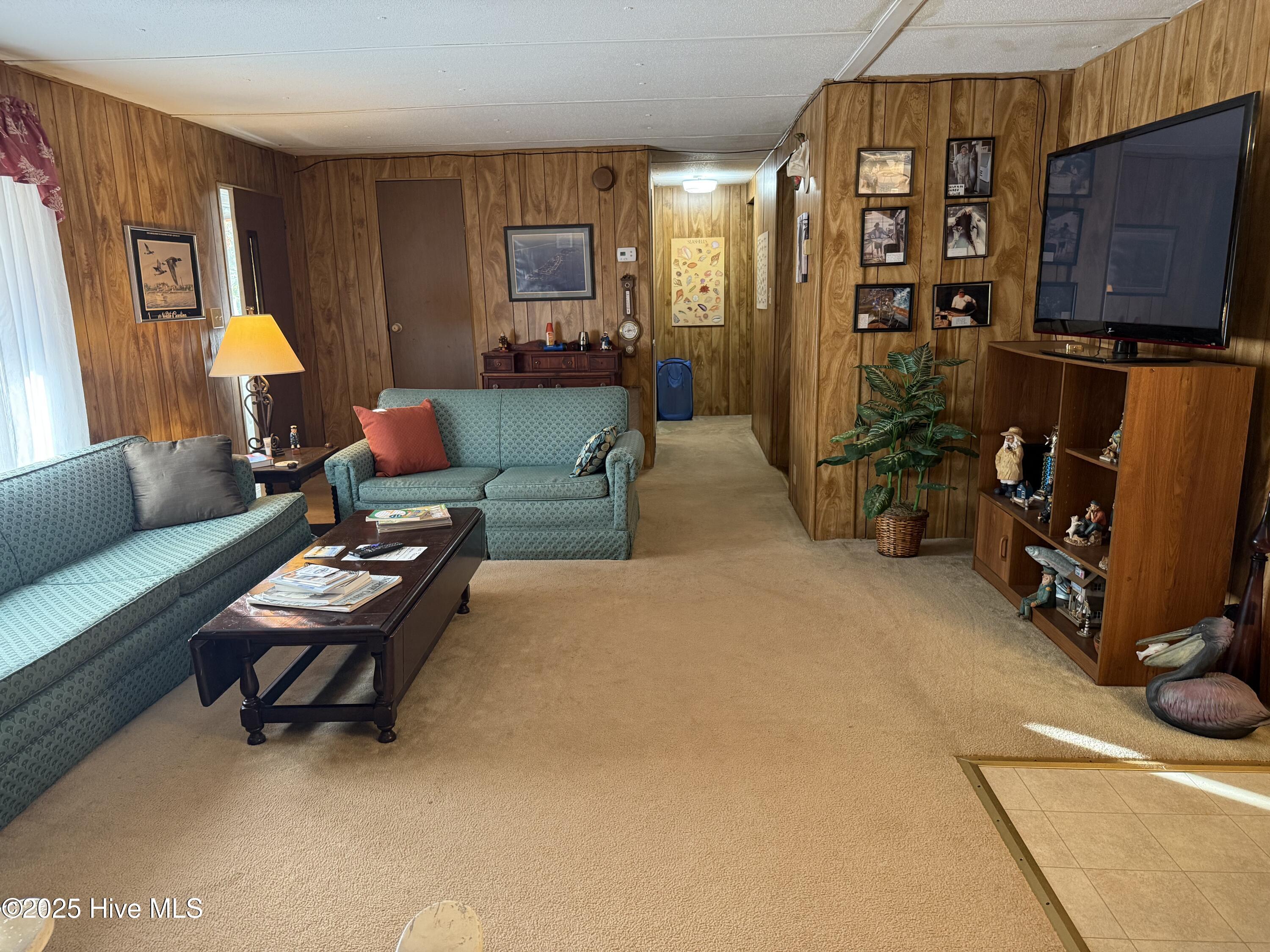 407 Diamond City Drive