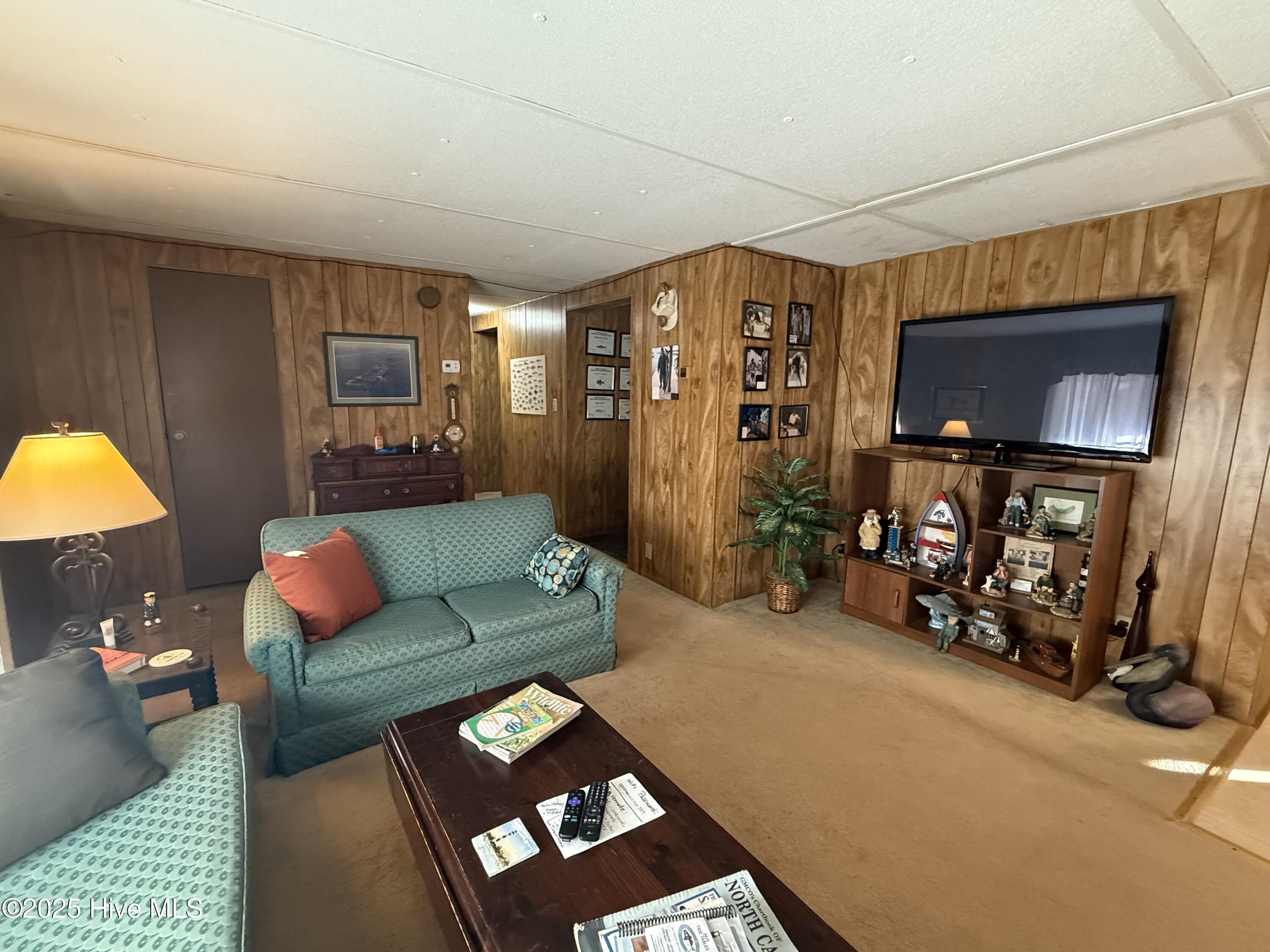 407 Diamond City Drive