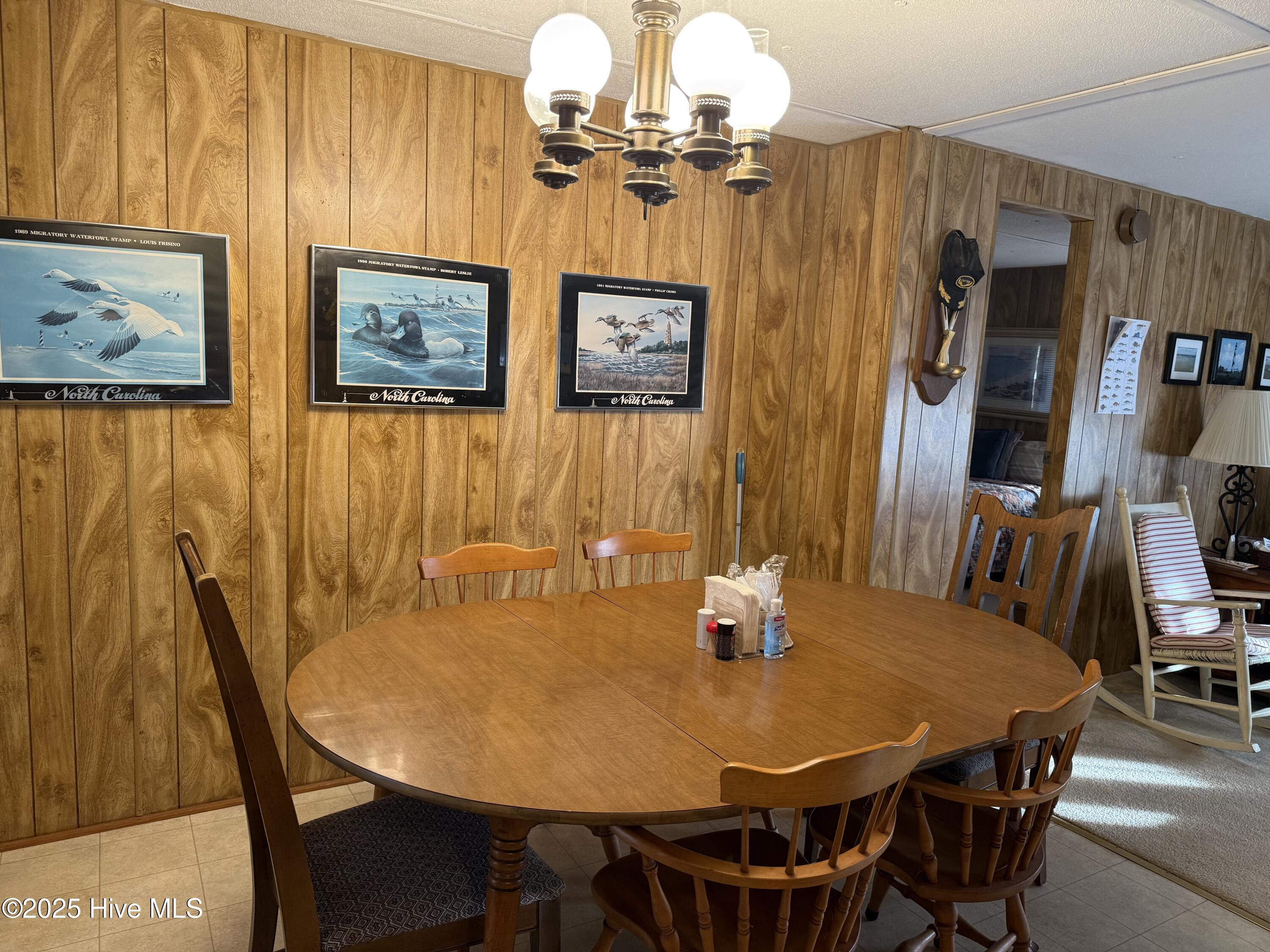 407 Diamond City Drive