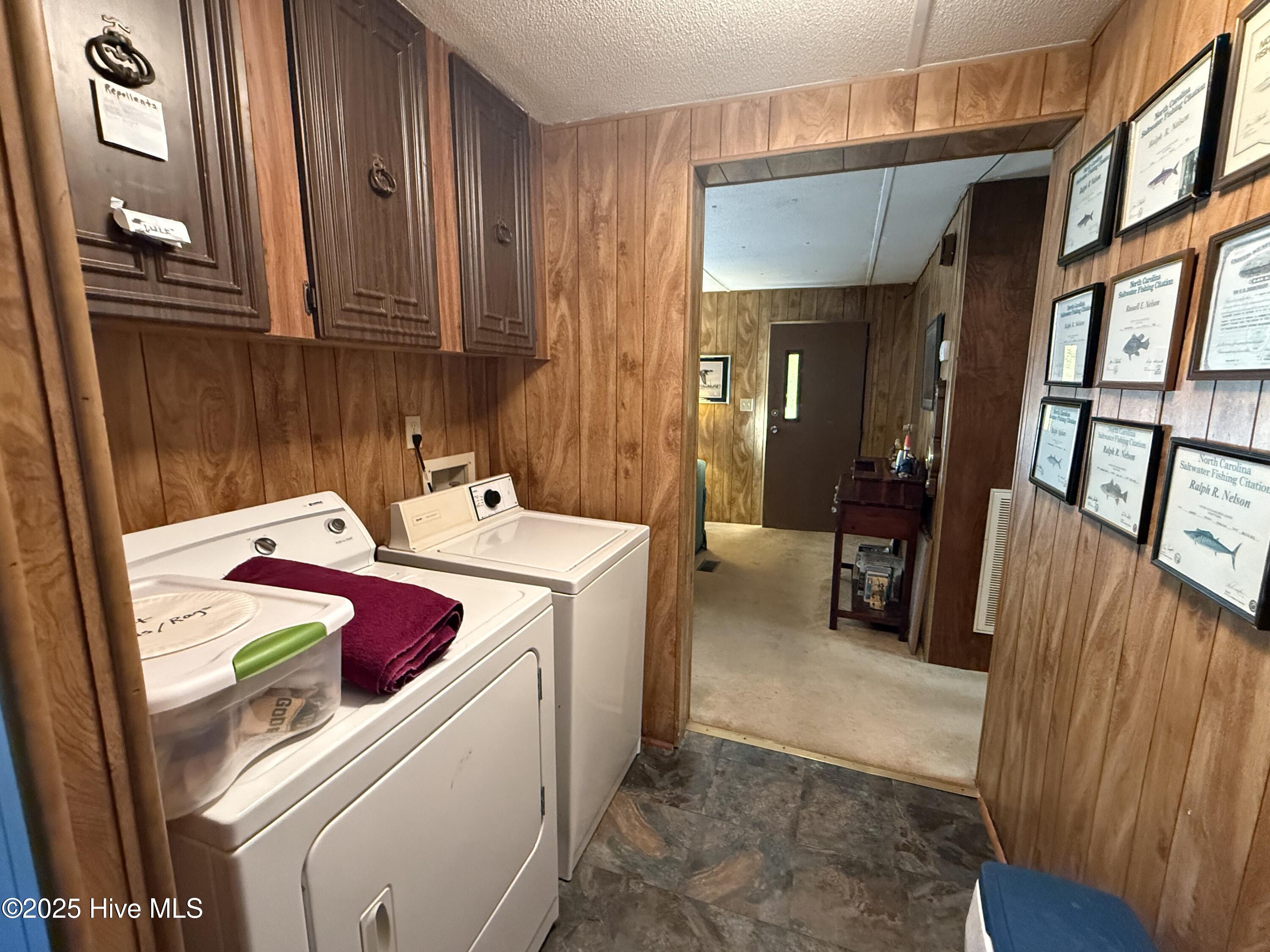 407 Diamond City Drive