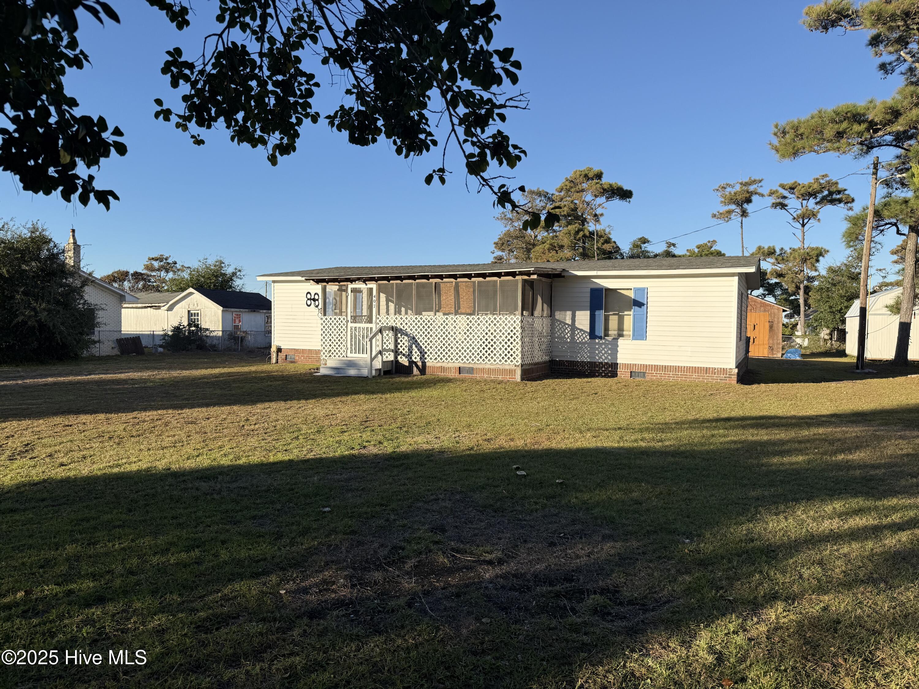 407 Diamond City Drive