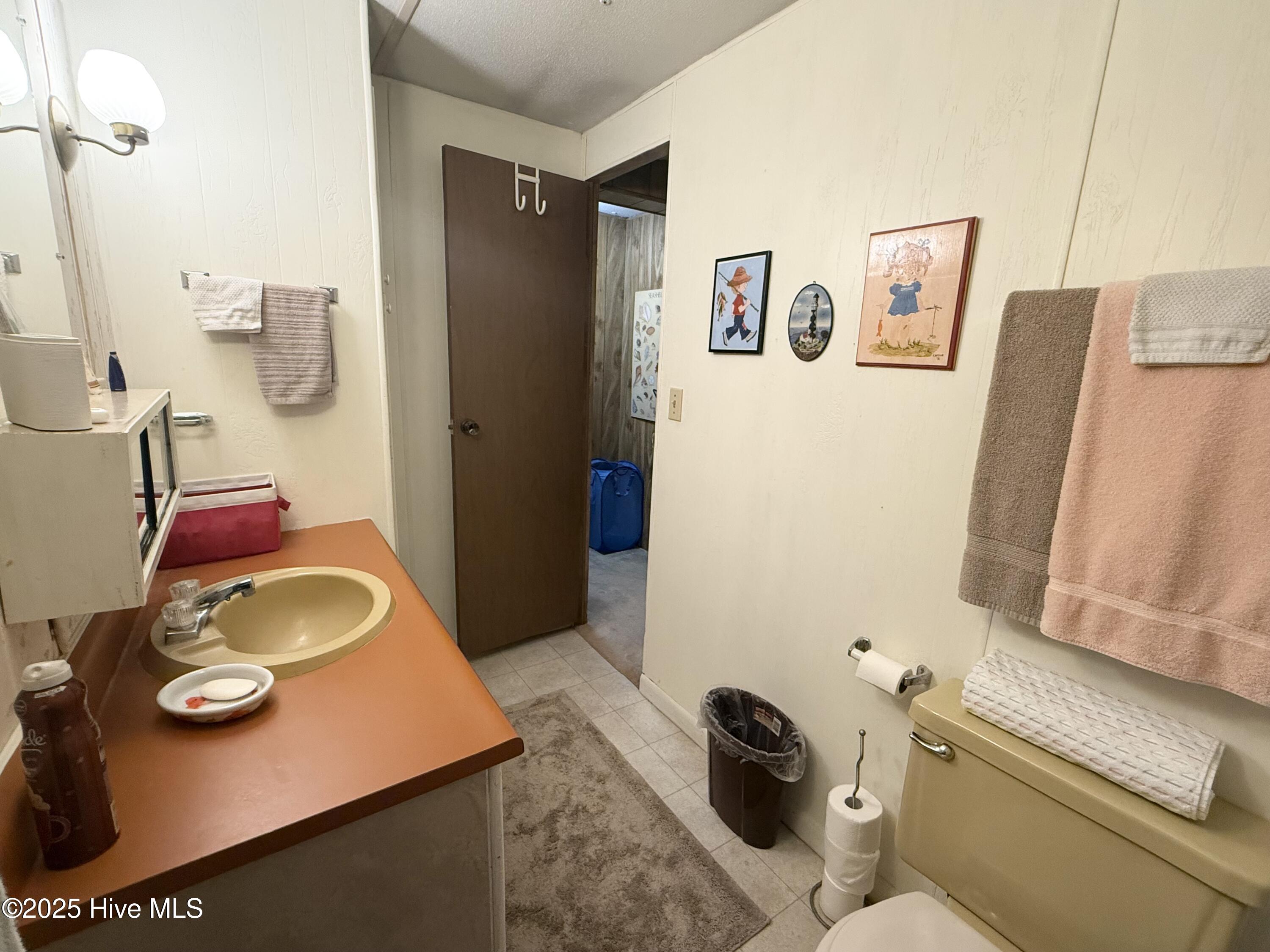 407 Diamond City Drive