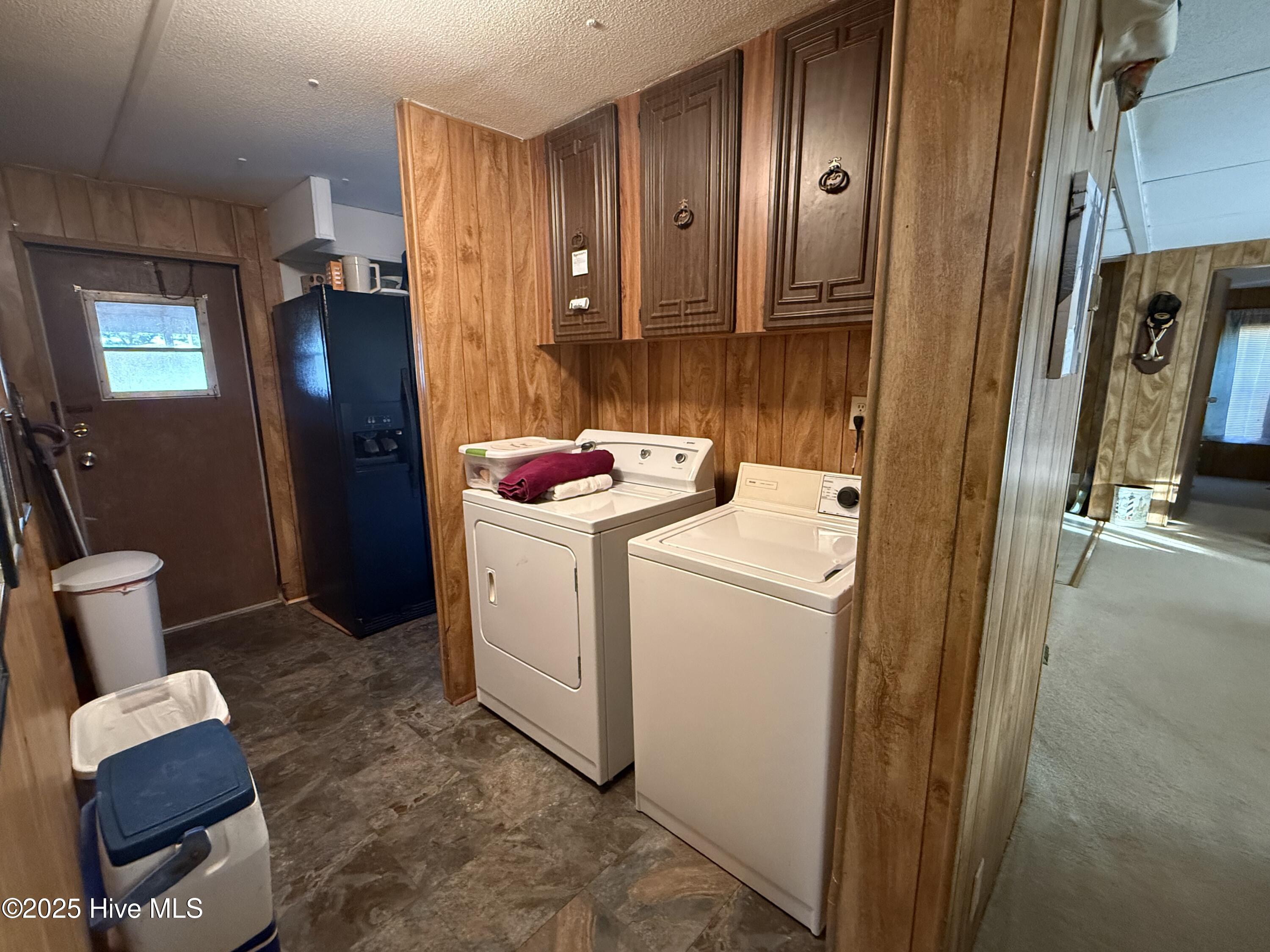 407 Diamond City Drive