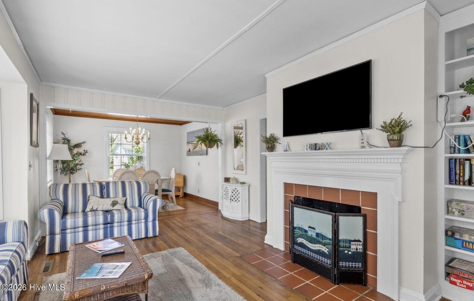1501 Front Street
