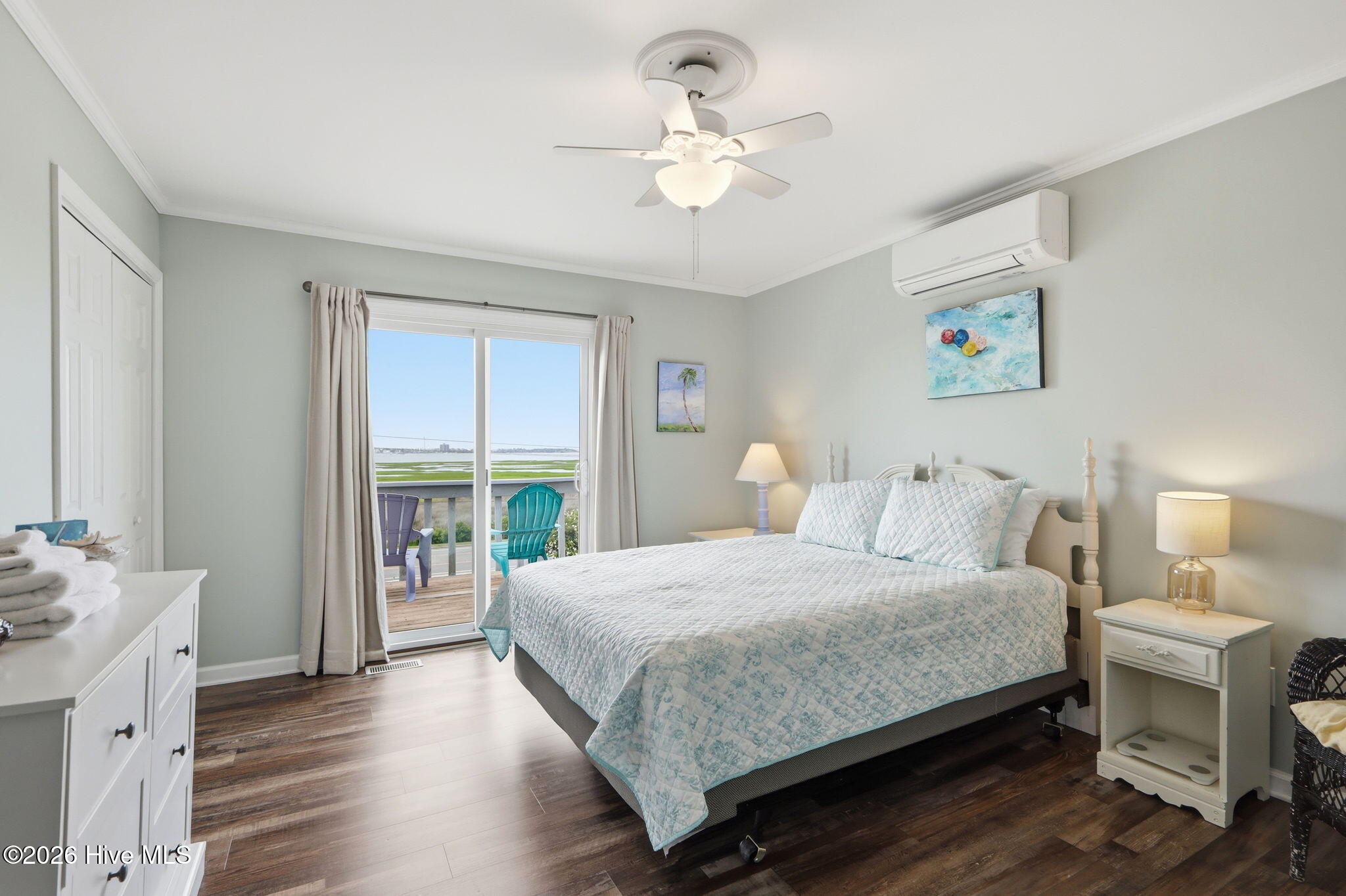 1116 E Fort Macon Road