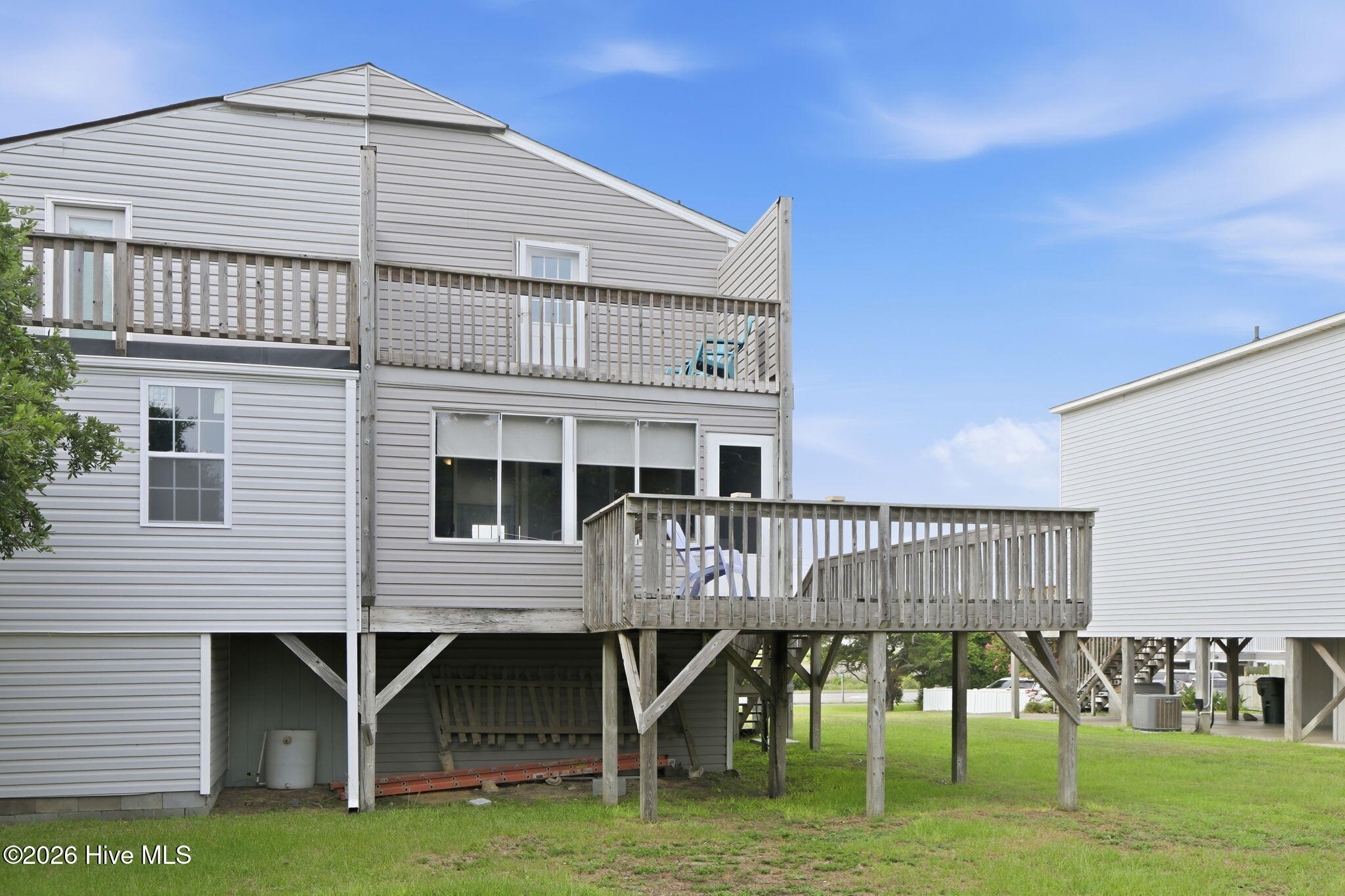 1116 E Fort Macon Road