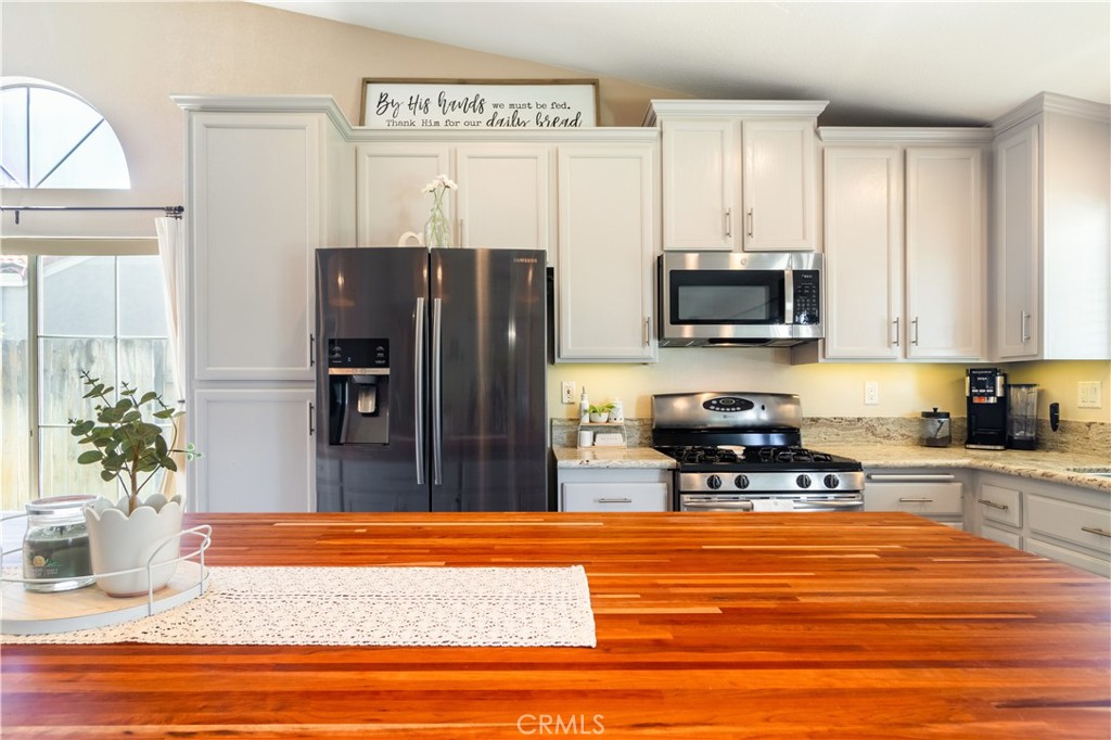 25537 Dorval Court