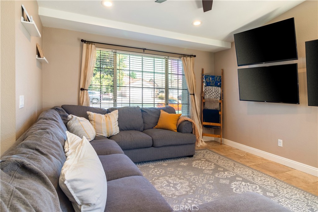 25537 Dorval Court