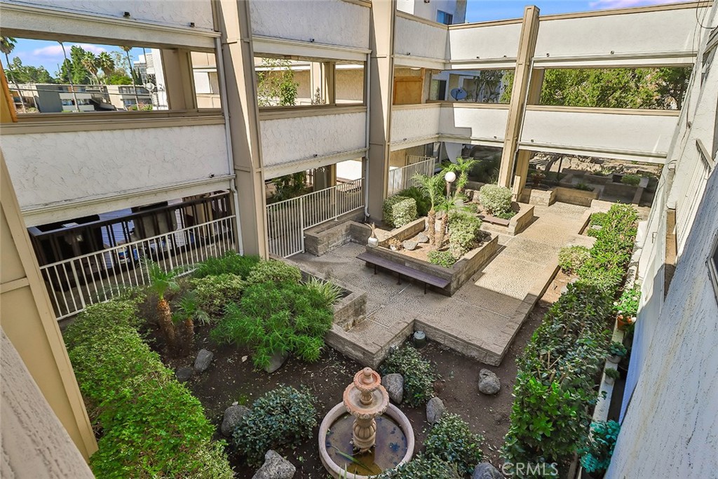 3565 Linden Avenue 218