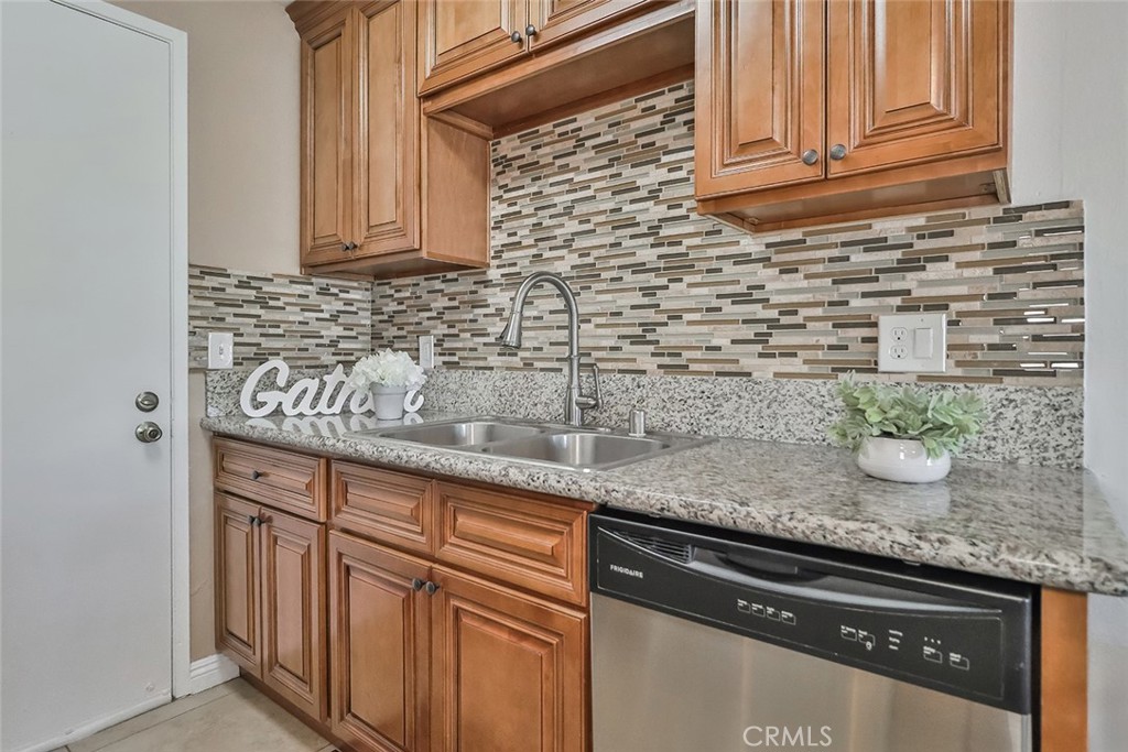 3565 Linden Avenue 218