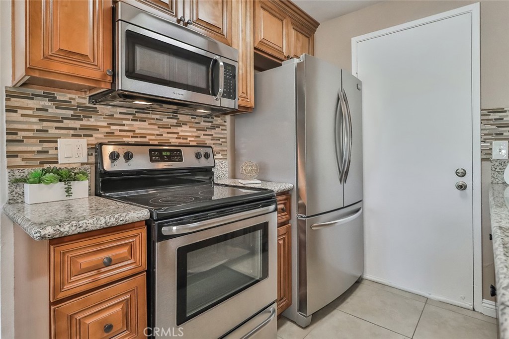 3565 Linden Avenue 218