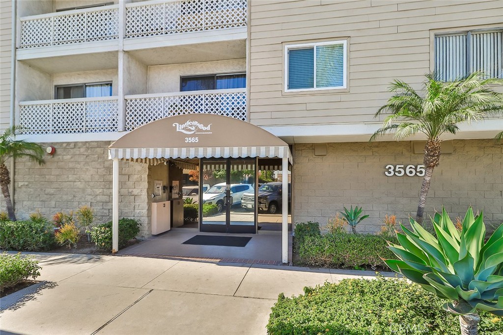 3565 Linden Avenue 218