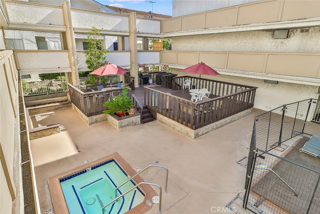 3565 Linden Avenue 218