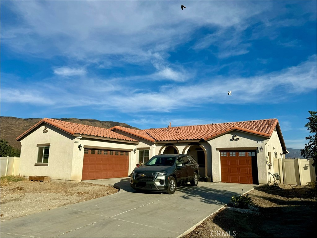 1891 Glisten Trail