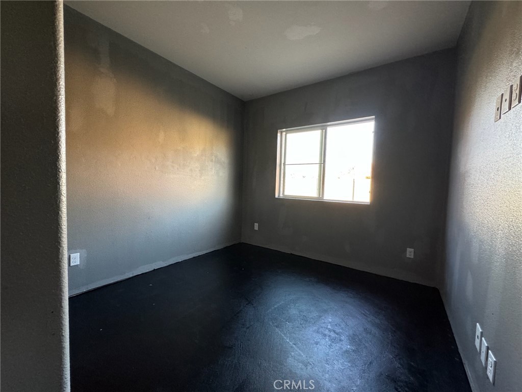 1891 Glisten Trail