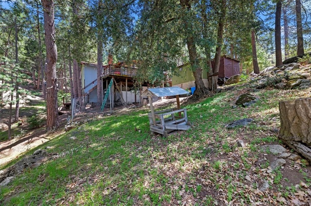 23075 Oak Leaf Lane