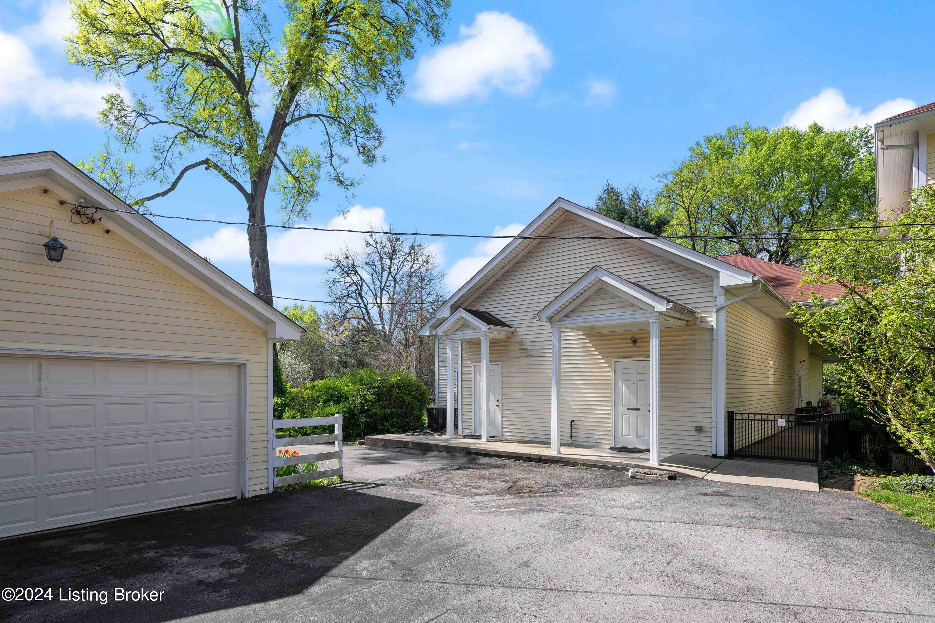 2000 Tyler Ln