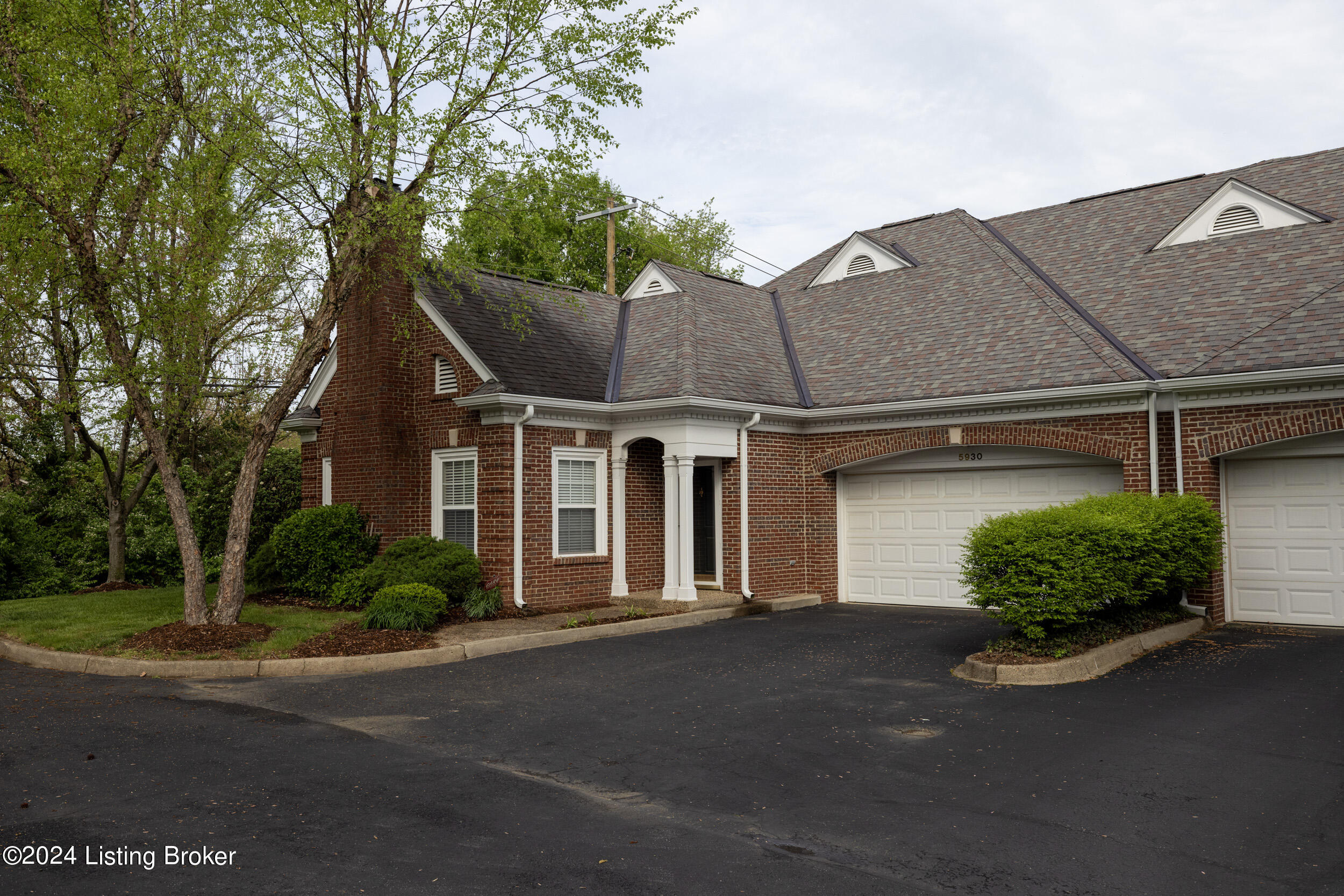 5930 Ashwood Bluff Dr
