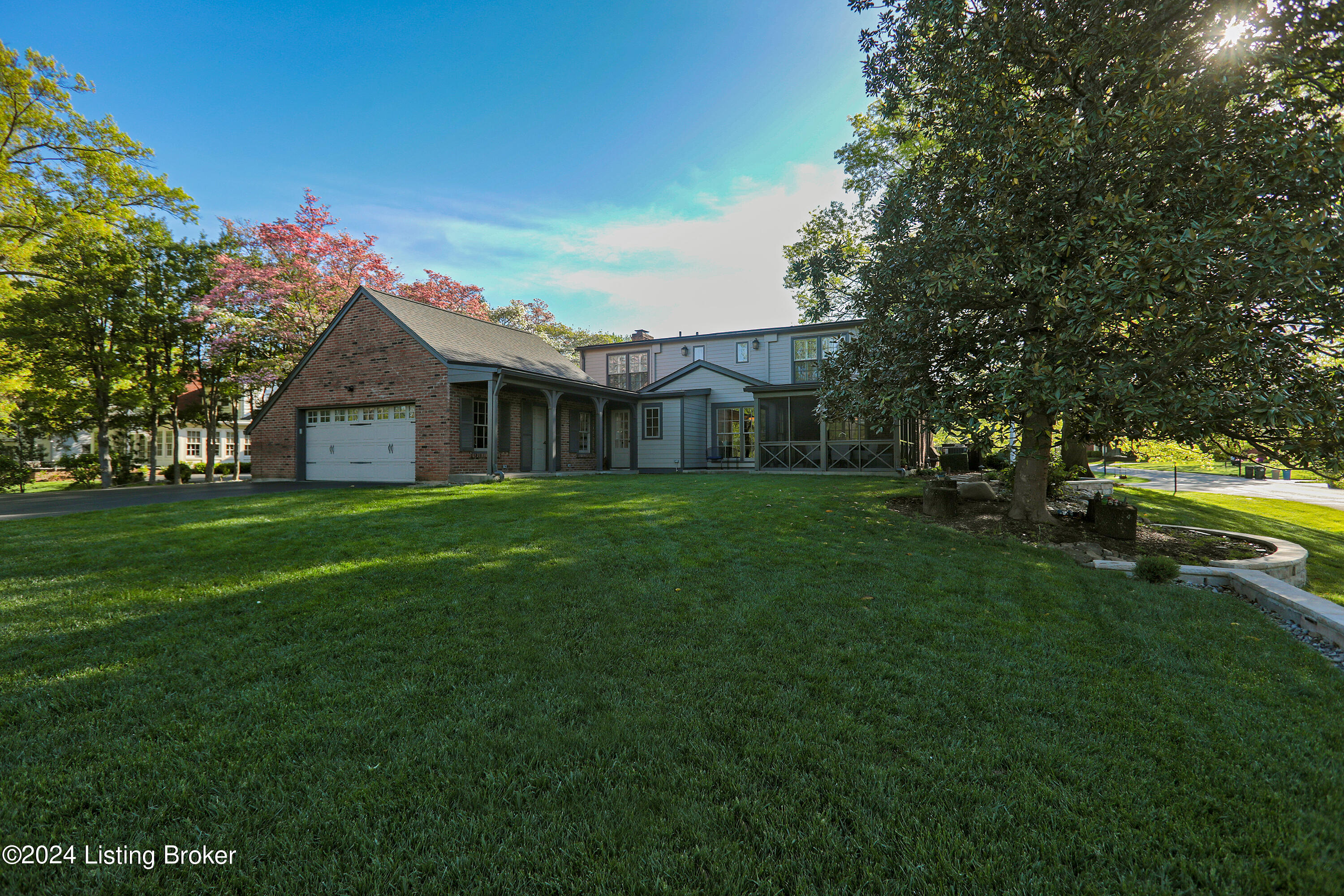 2000 High Ridge Rd
