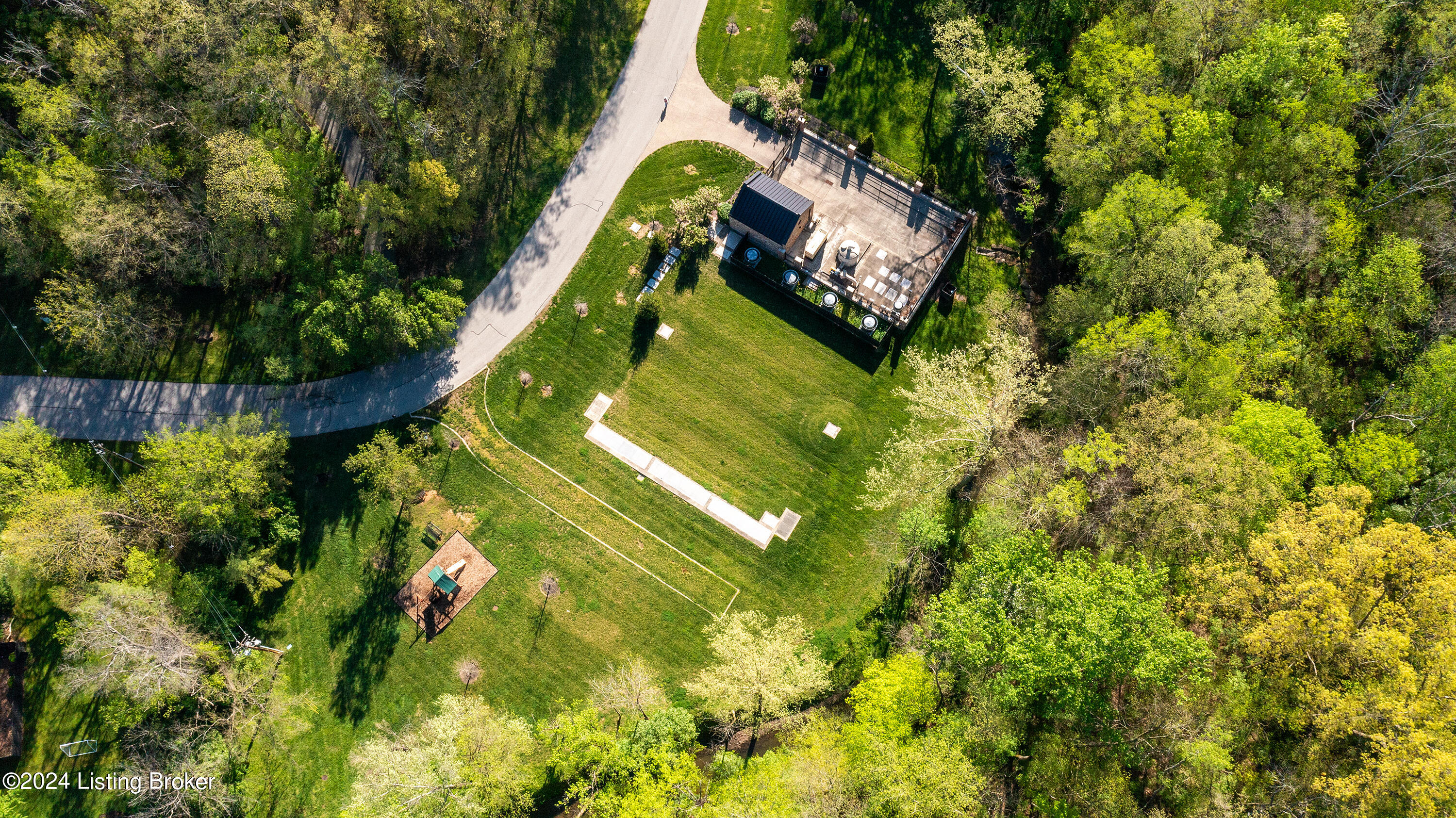 2000 High Ridge Rd