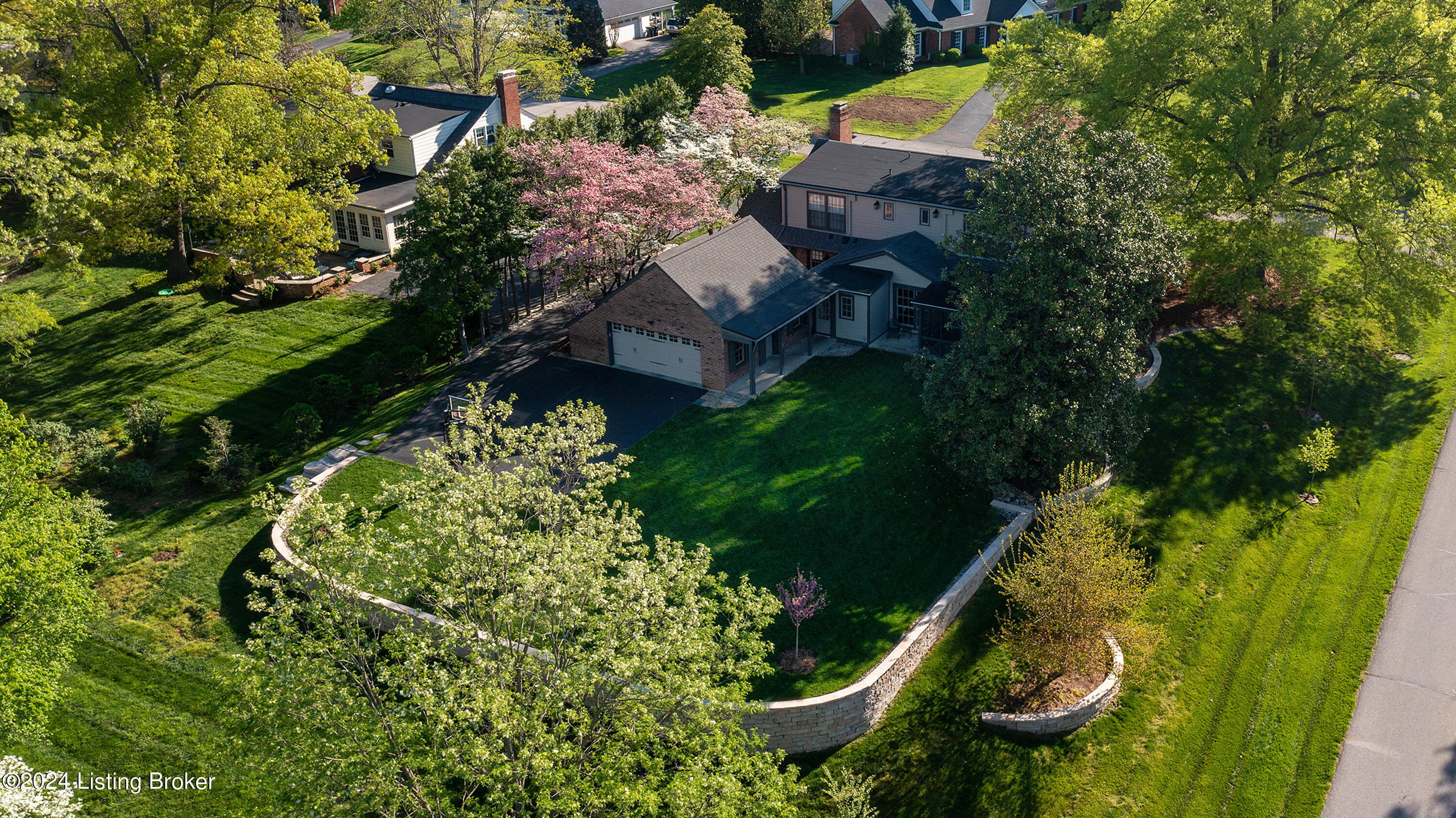 2000 High Ridge Rd