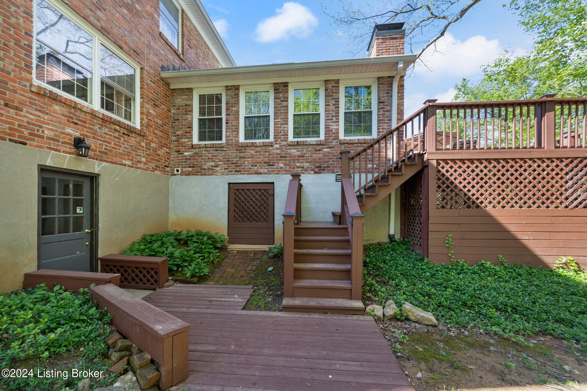 3415 Mount Rainier Dr