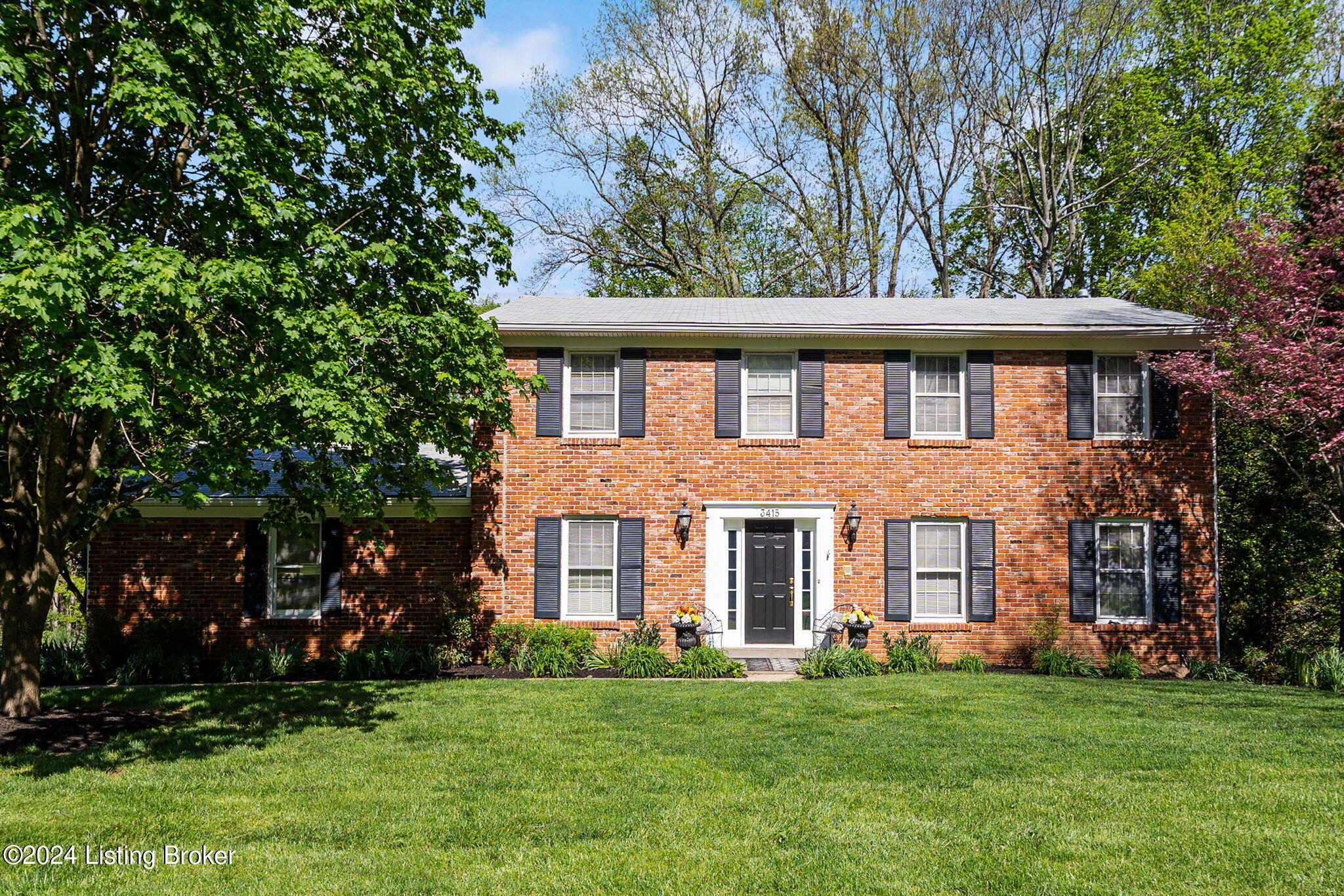 3415 Mount Rainier Dr