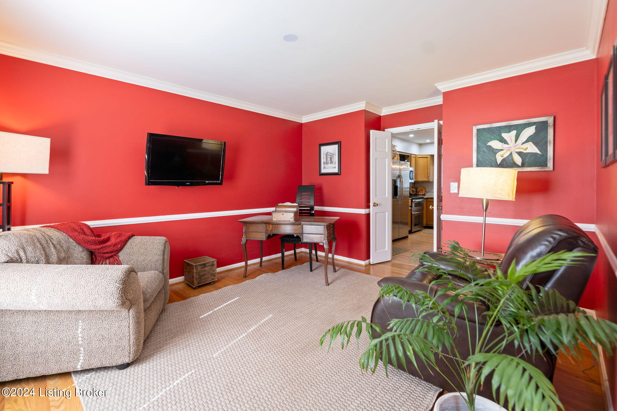 3415 Mount Rainier Dr