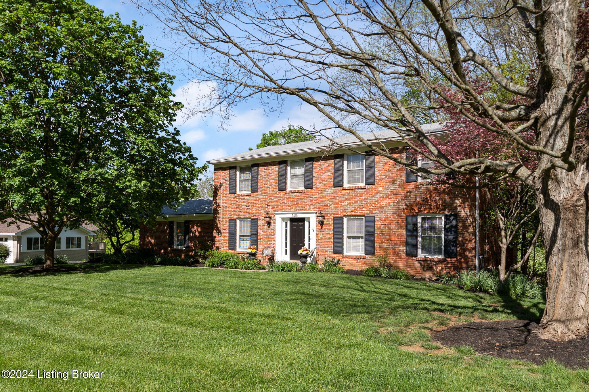 3415 Mount Rainier Dr