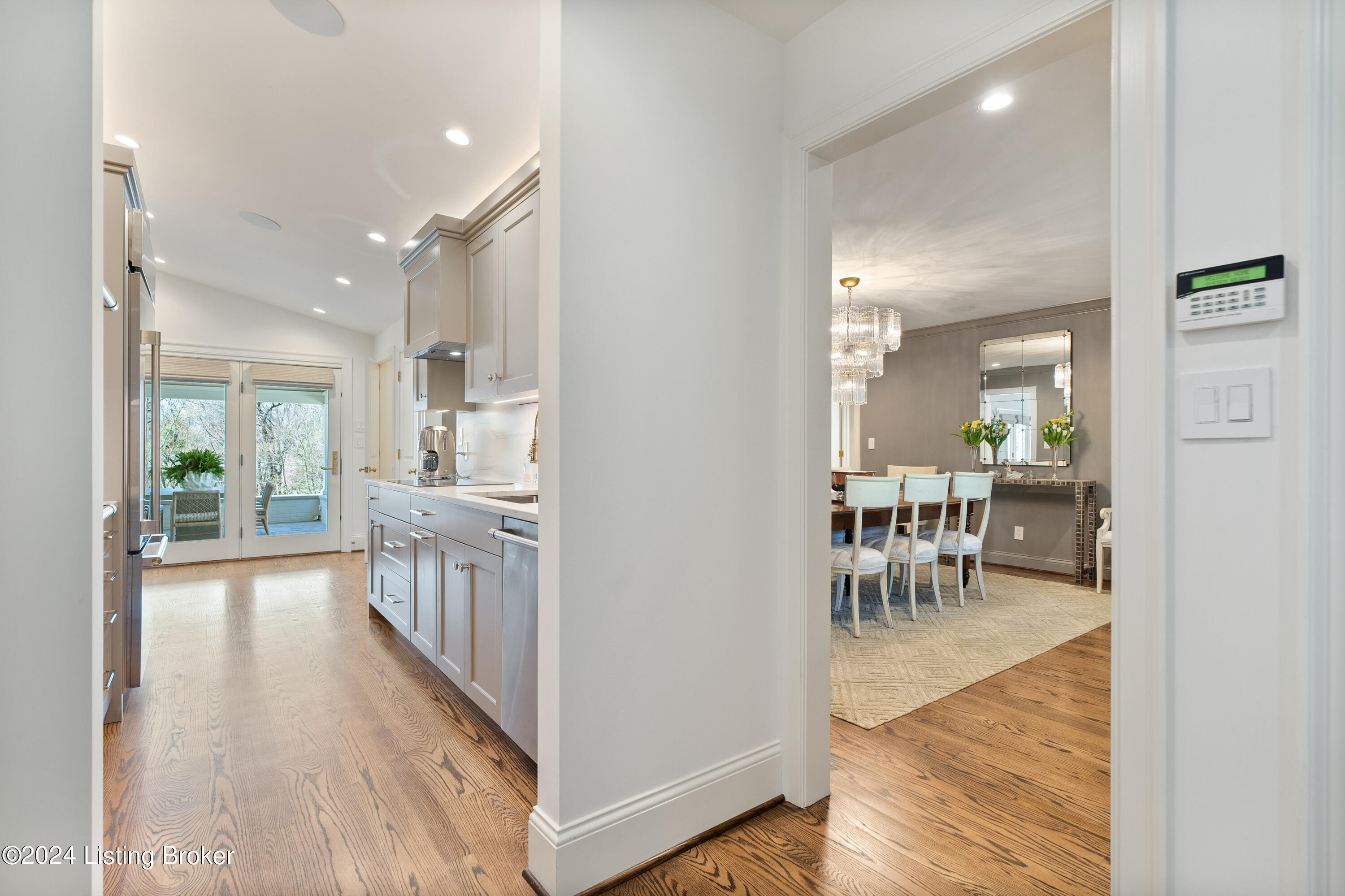 11 River Hill Rd