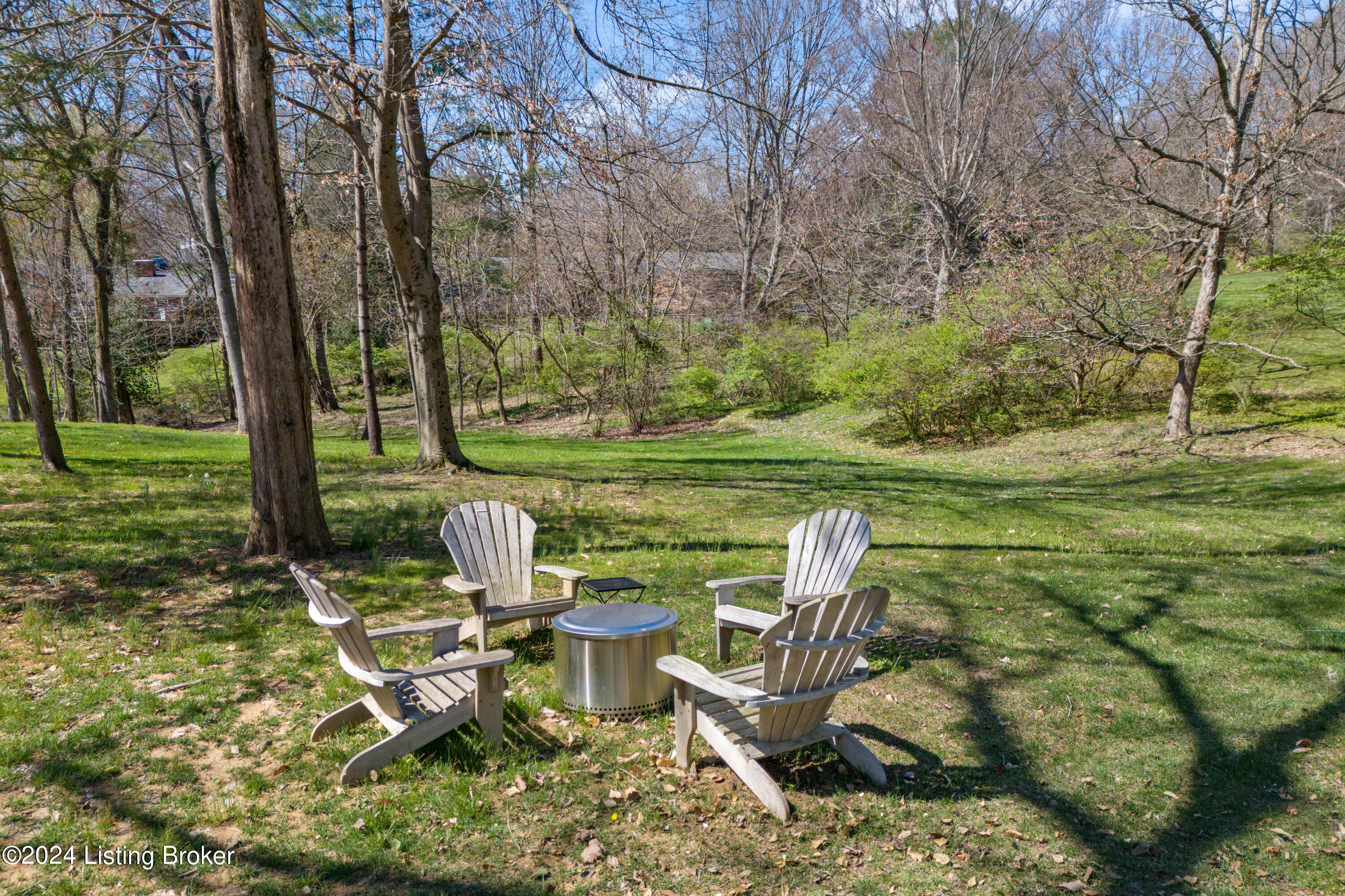 11 River Hill Rd