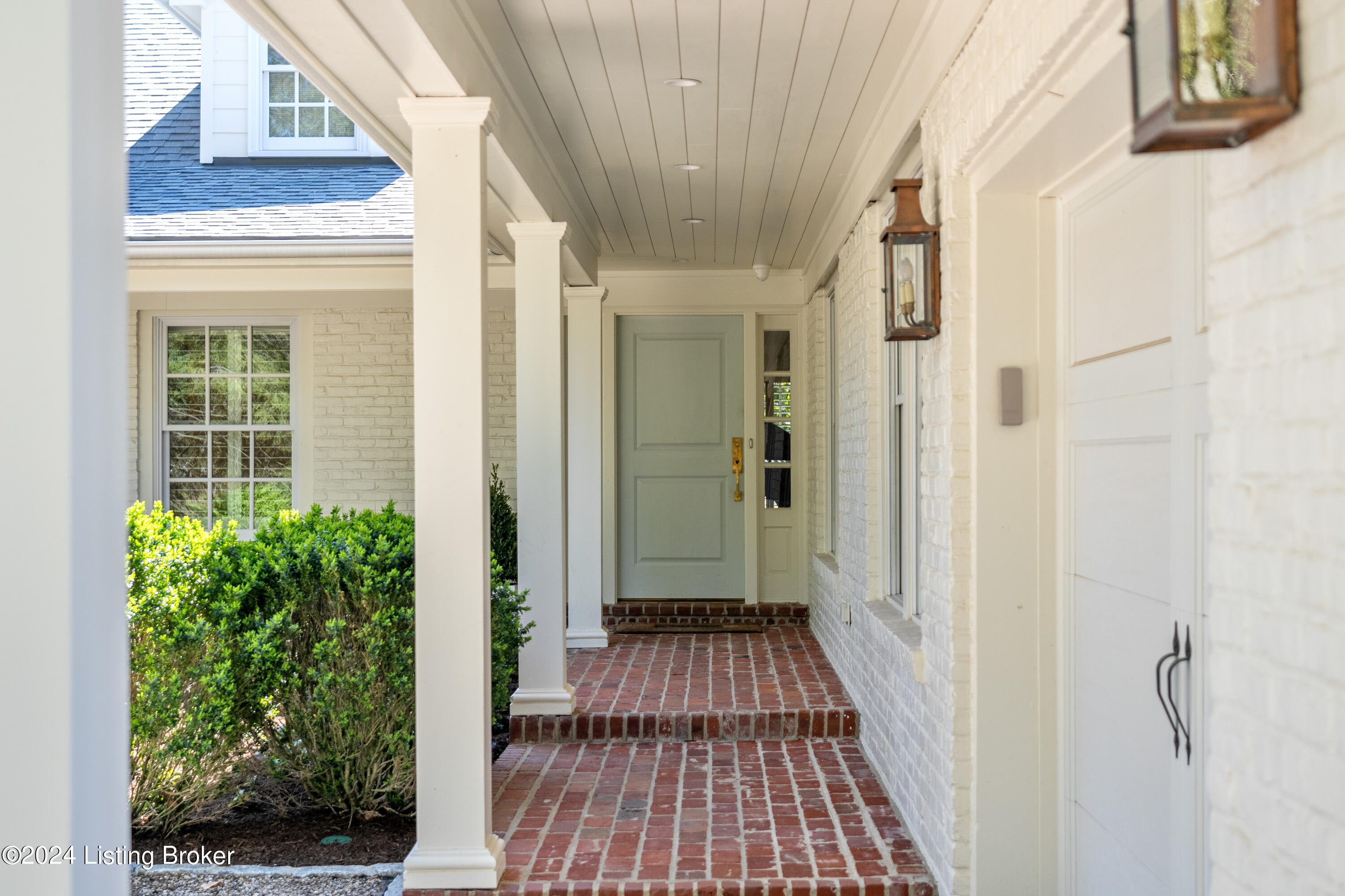 11 River Hill Rd