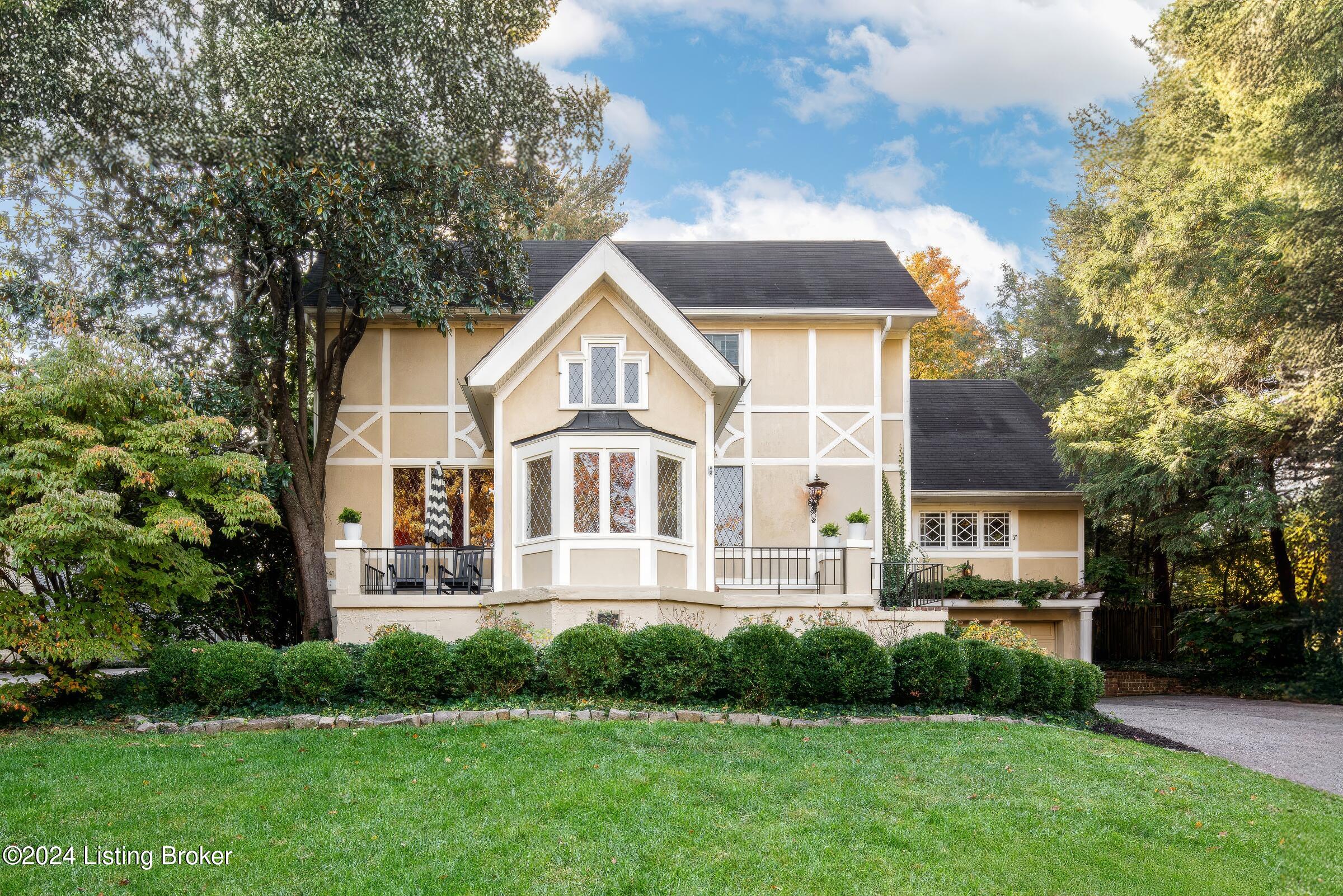 27 River Hill Rd