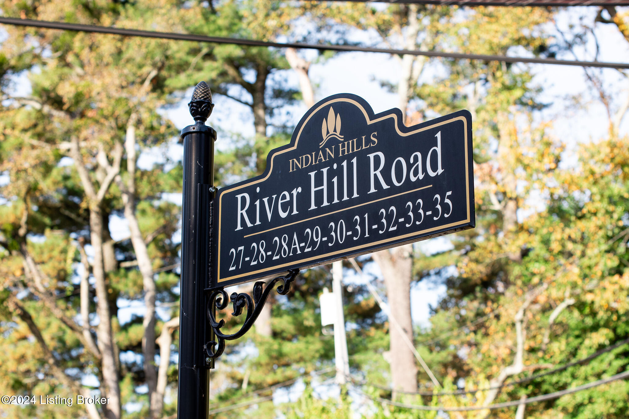27 River Hill Rd