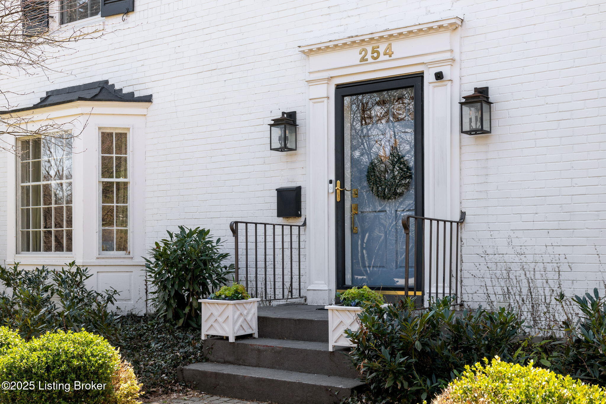 254 Saint Matthews Ave