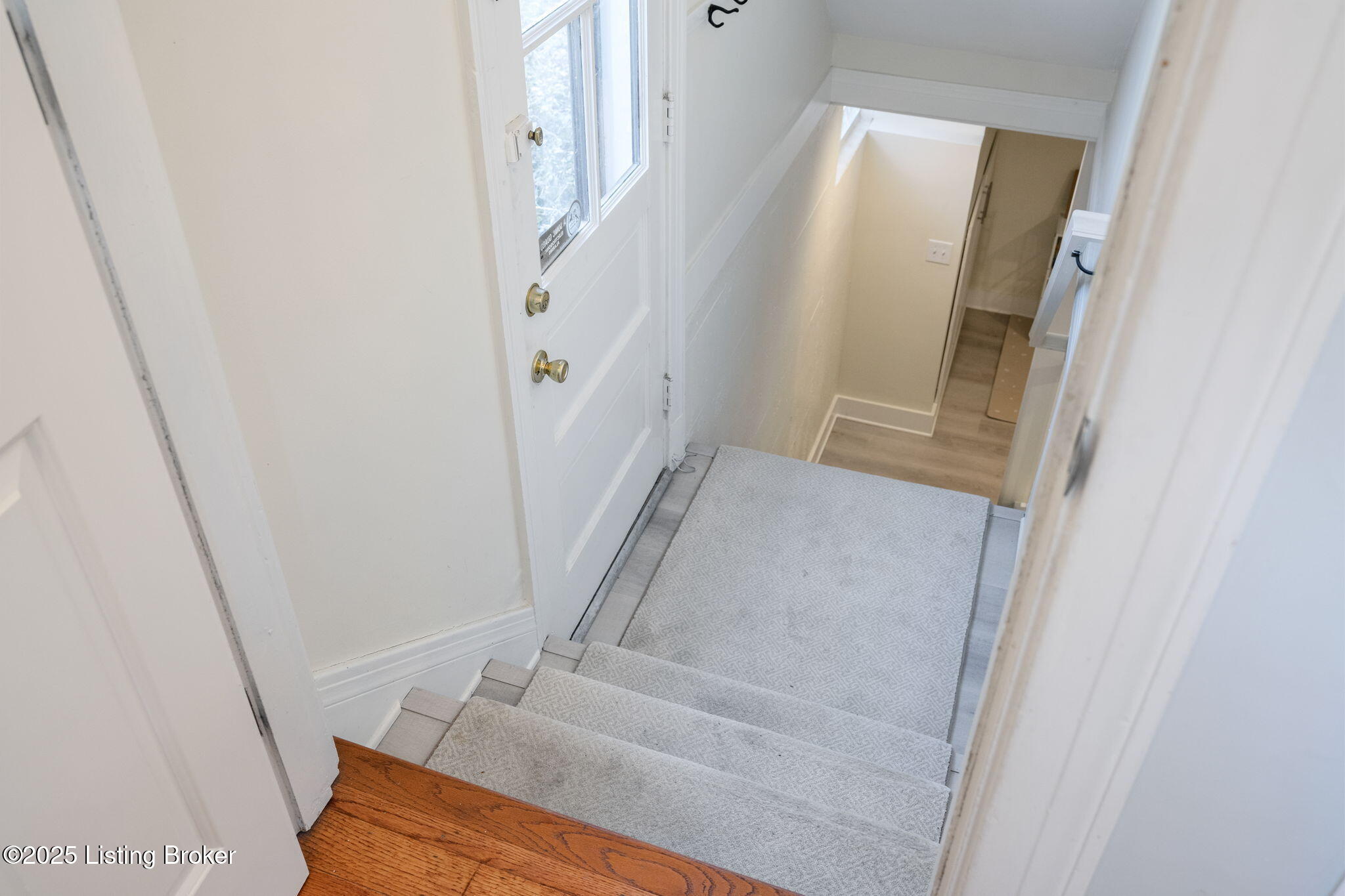 254 Saint Matthews Ave