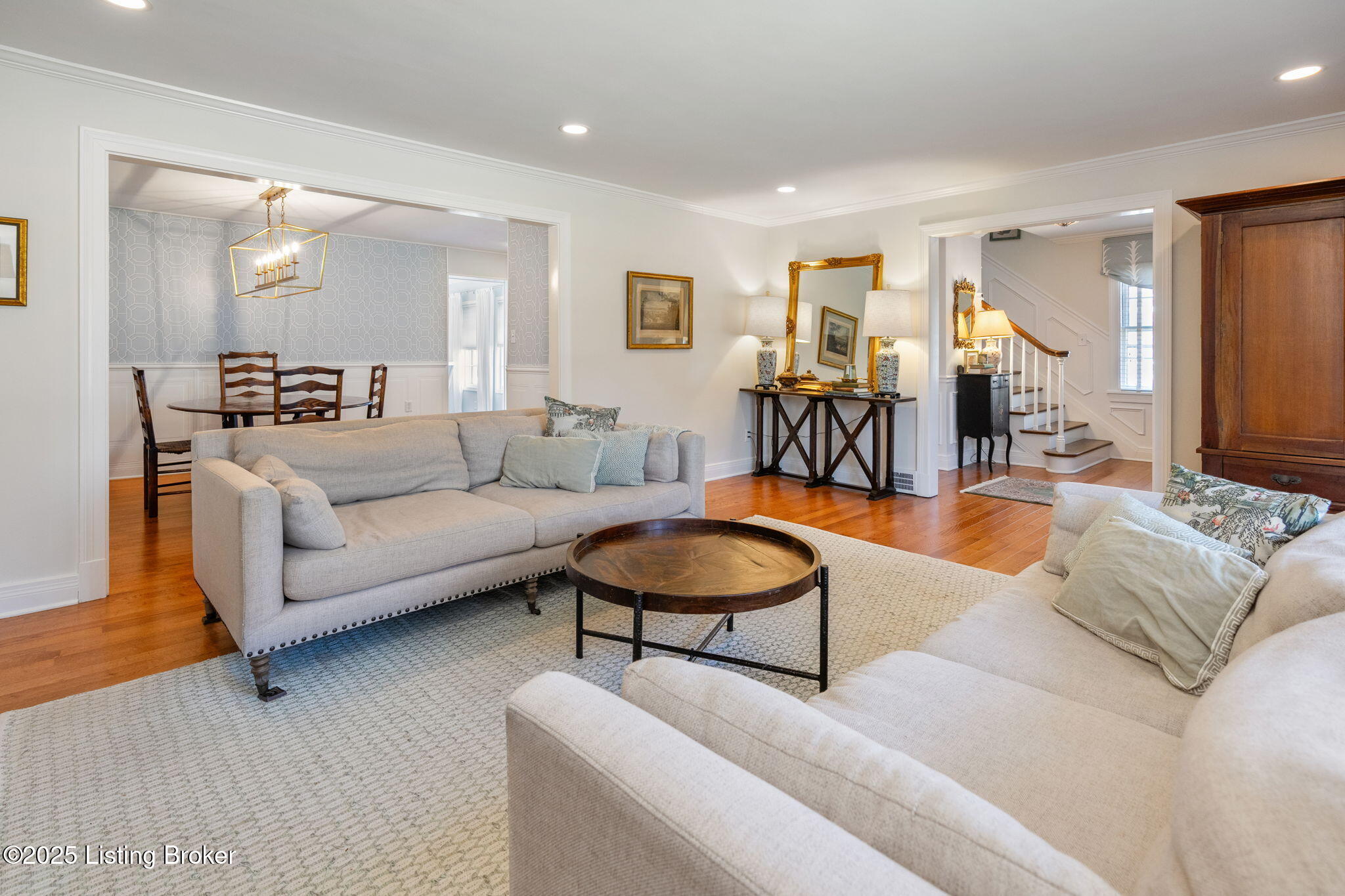 254 Saint Matthews Ave