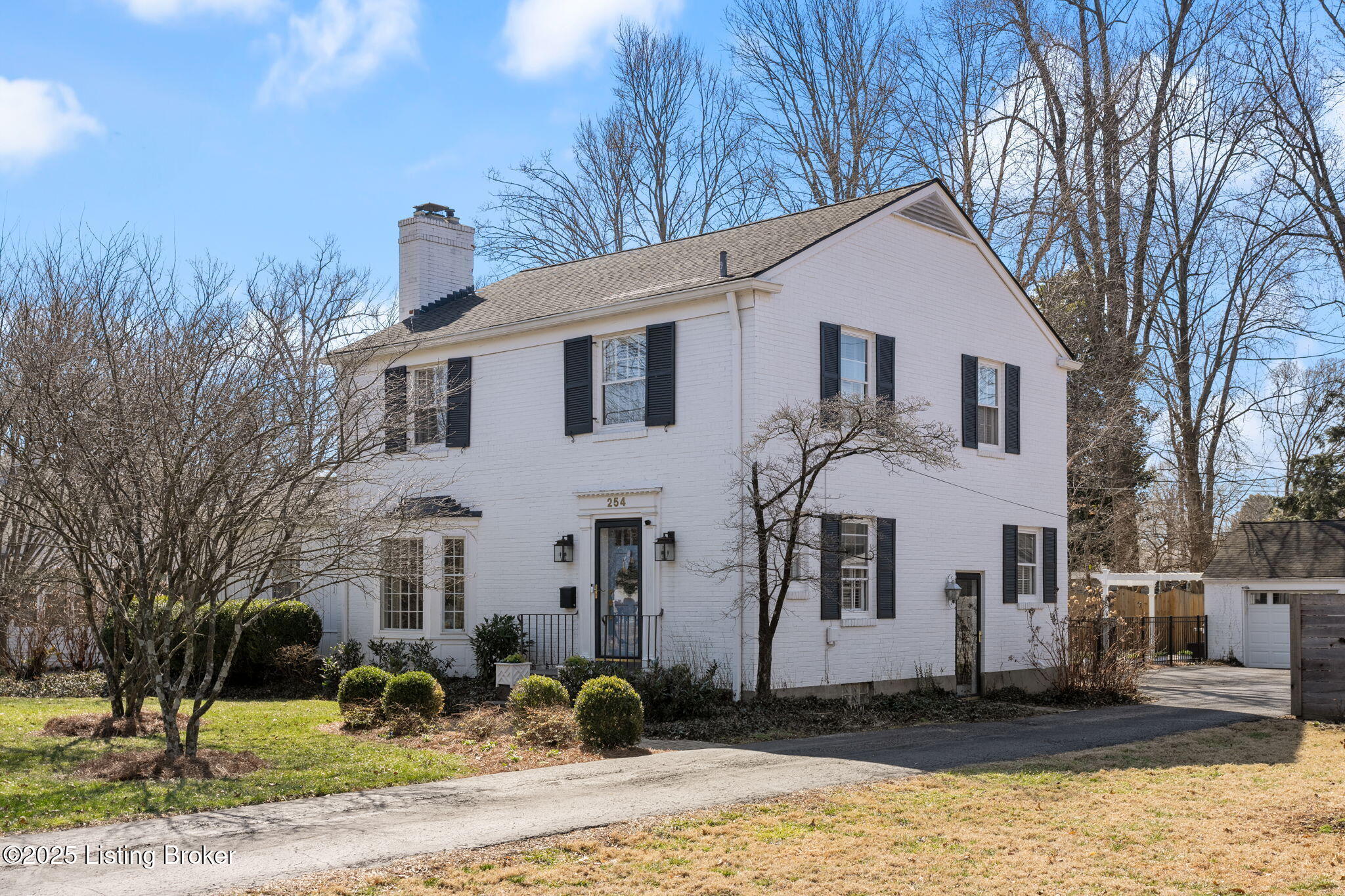 254 Saint Matthews Ave