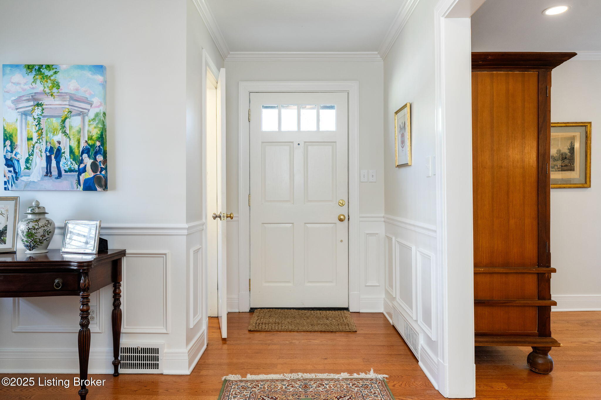 254 Saint Matthews Ave
