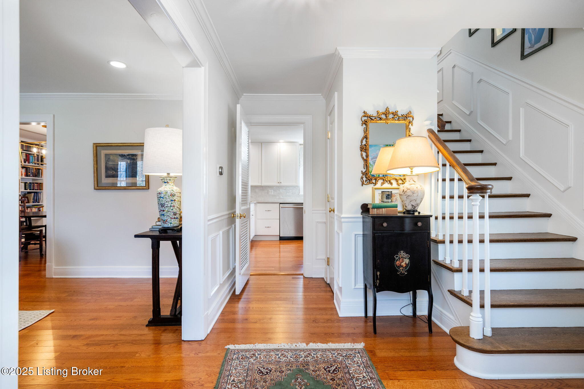 254 Saint Matthews Ave