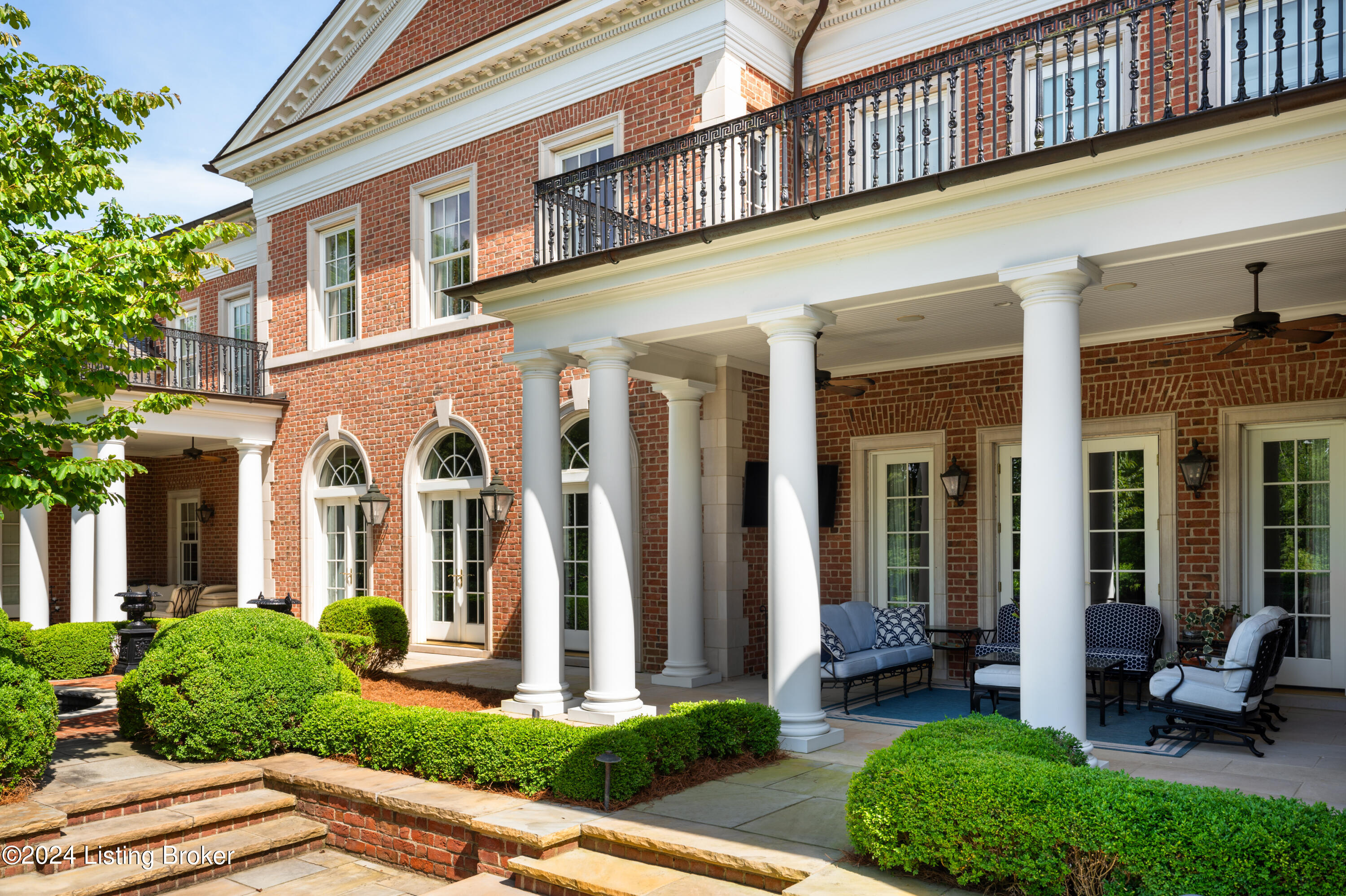 11 Overbrook Rd