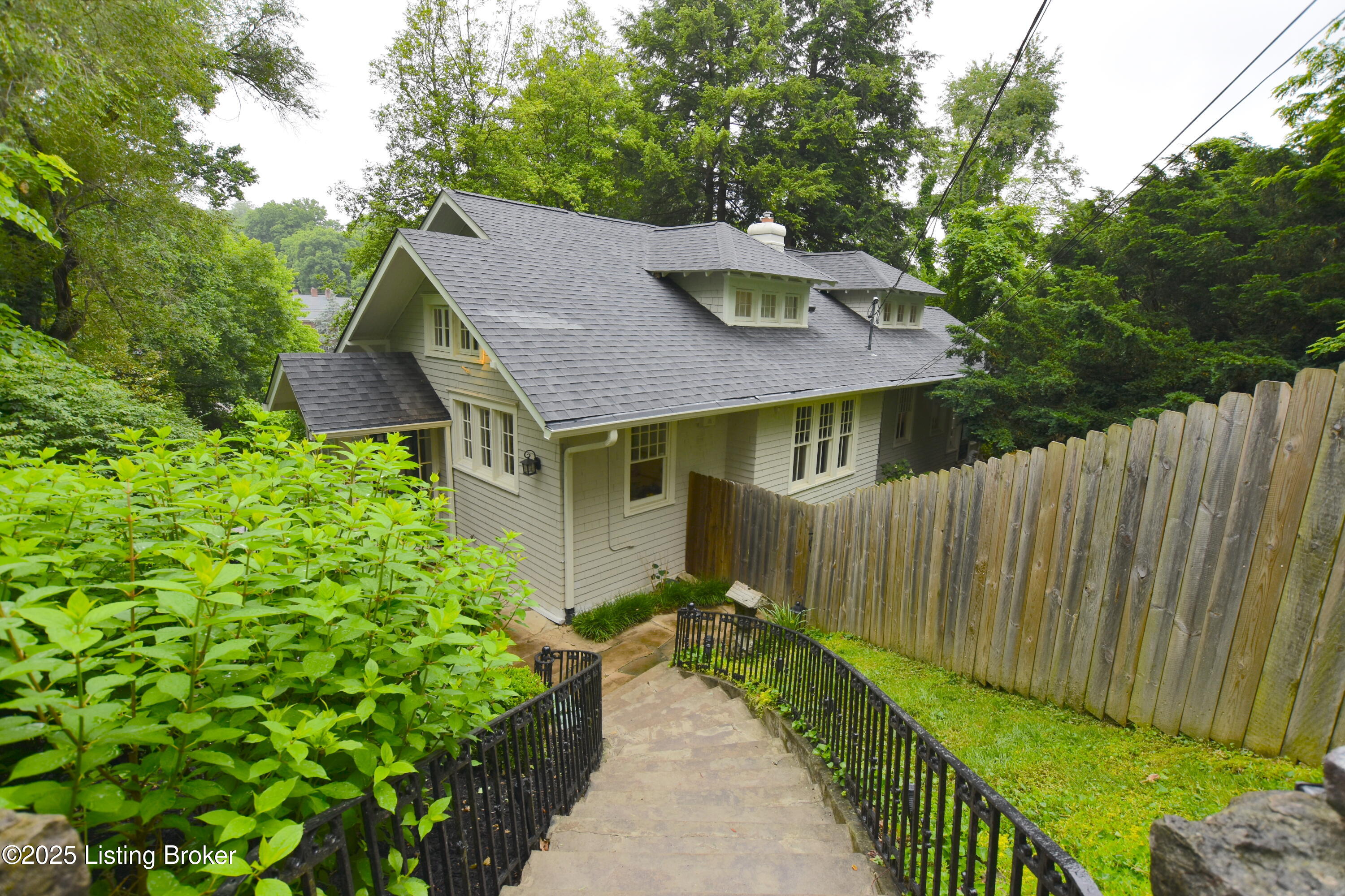 505 Upland Rd