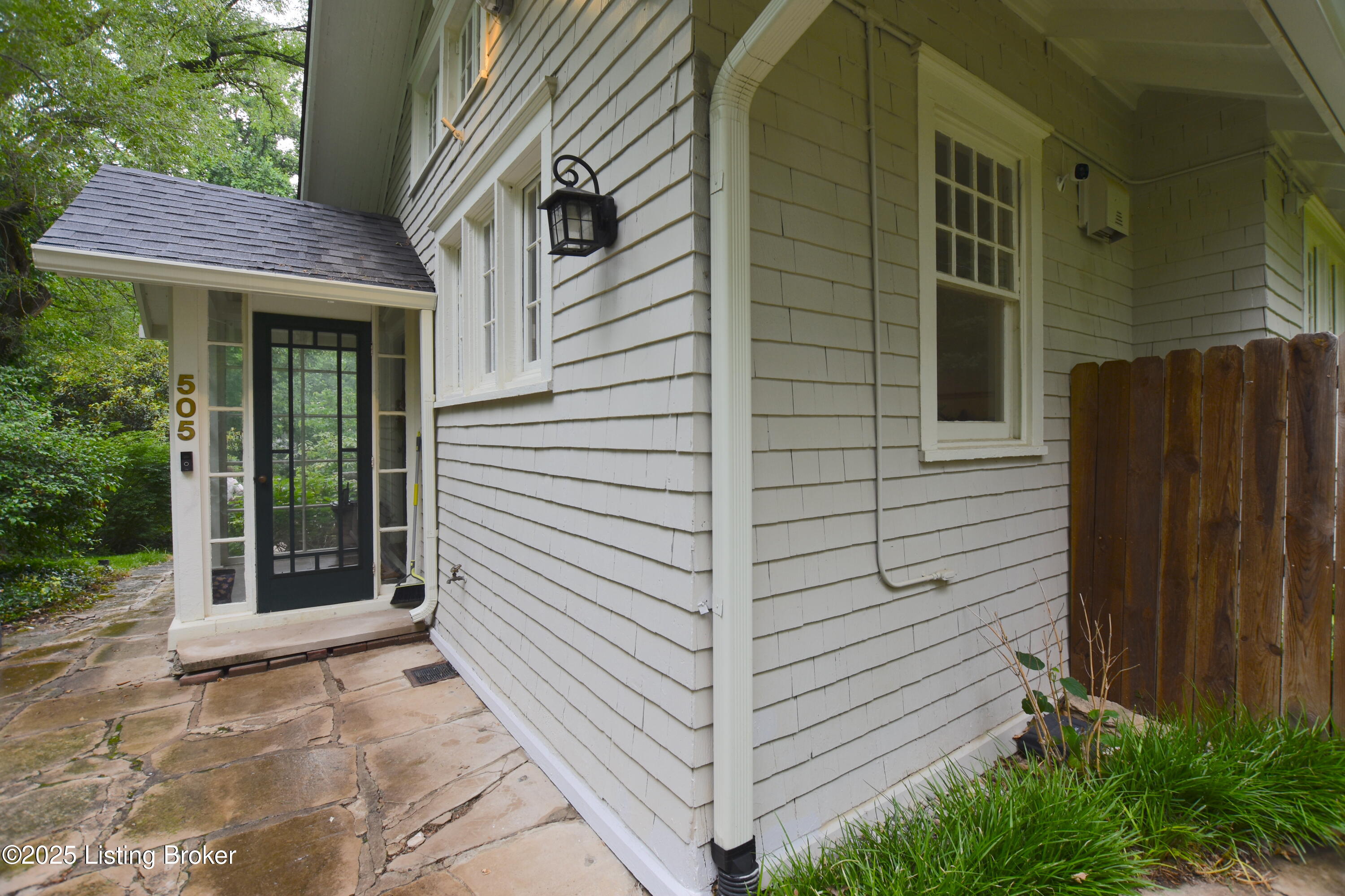 505 Upland Rd